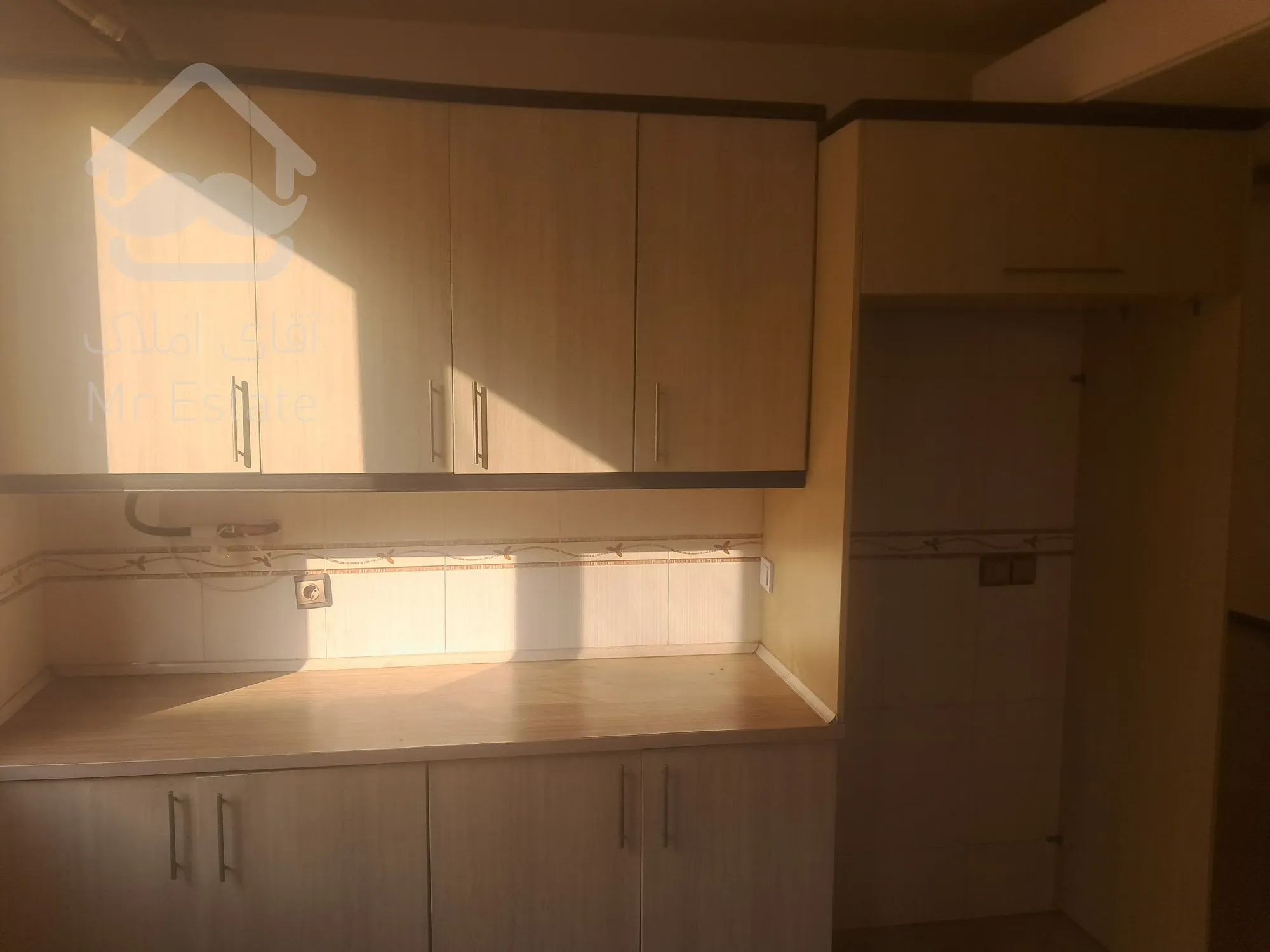 ۸۵ متر فول امکانات ۱۰ ساله