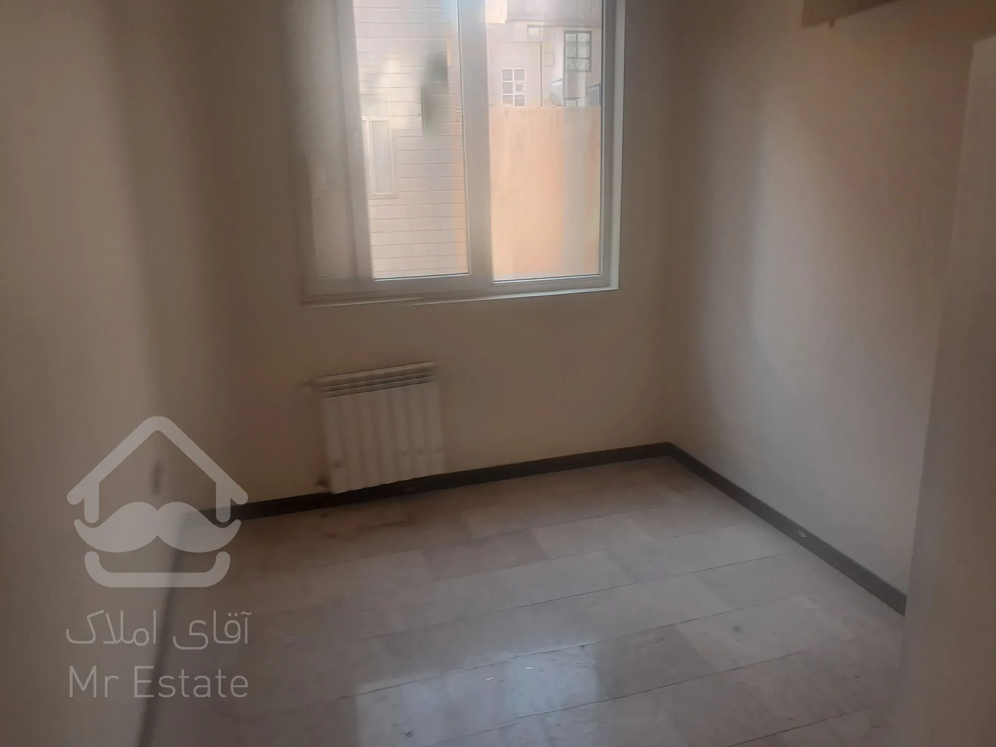 ۸۵ متر فول امکانات ۱۰ ساله