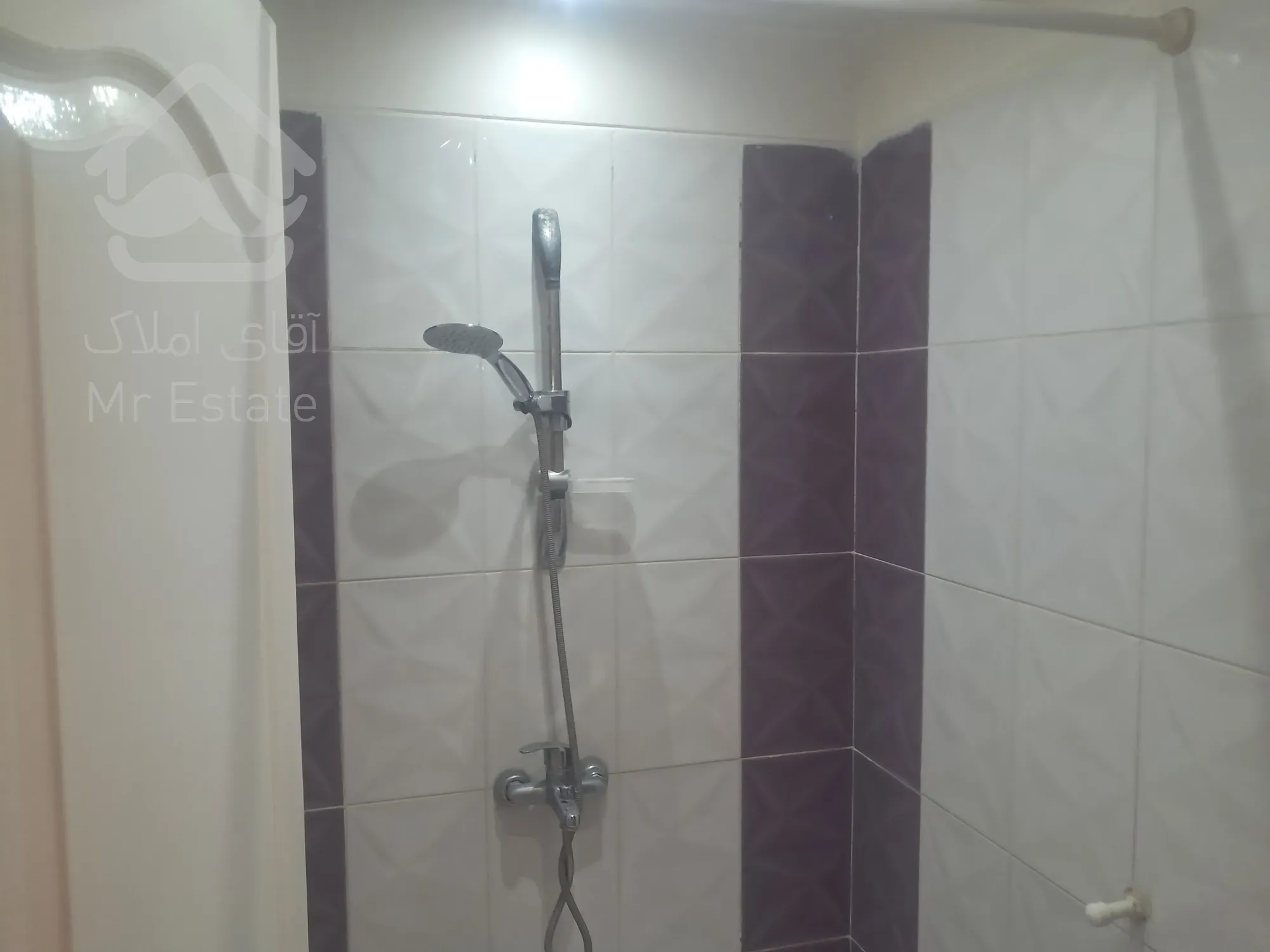 ۸۵ متر فول امکانات ۱۰ ساله