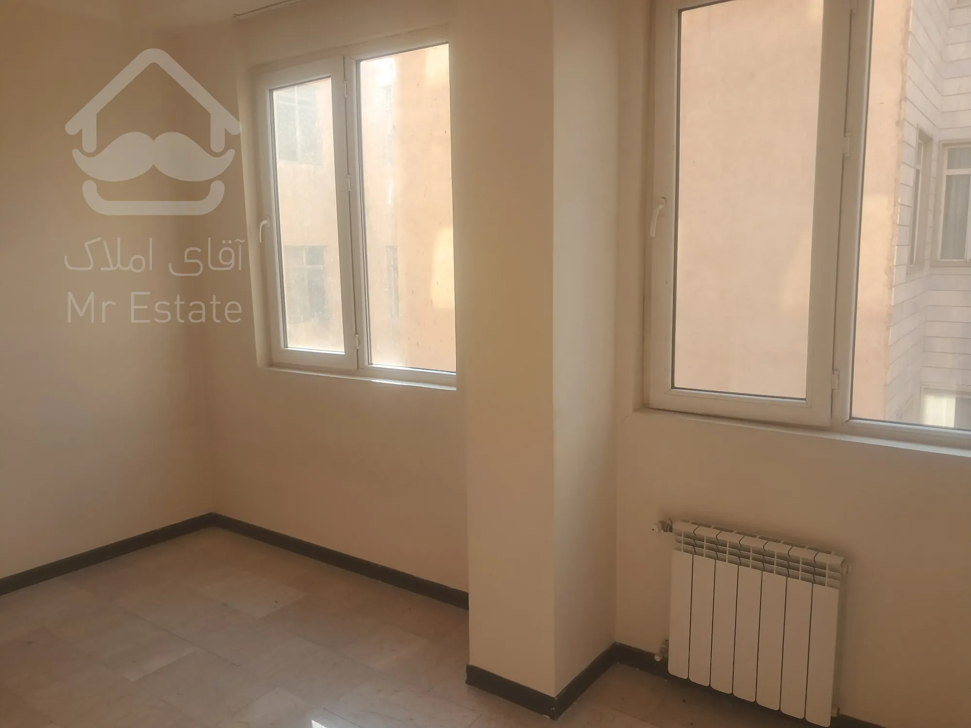 ۸۵ متر فول امکانات ۱۰ ساله