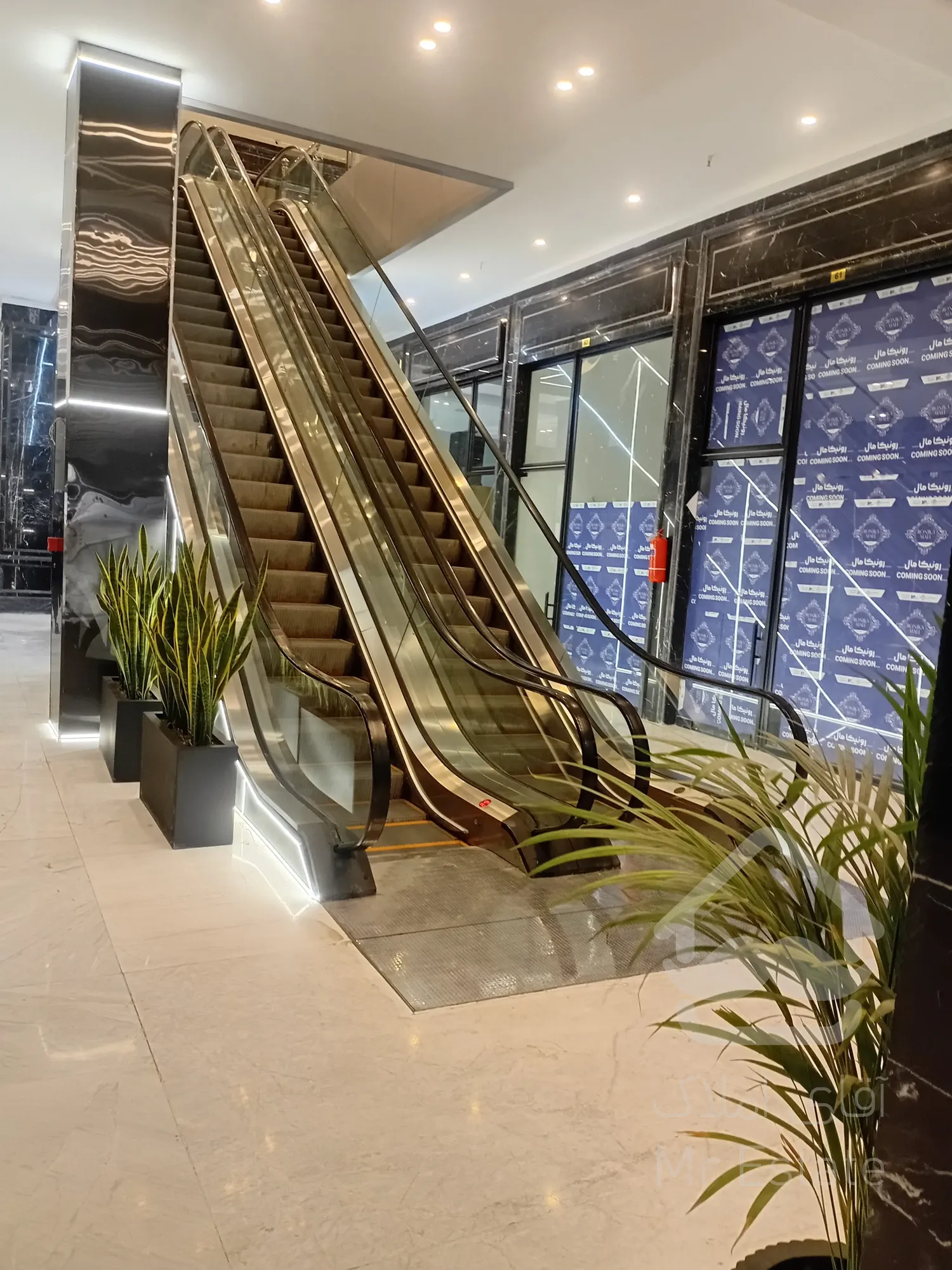 پیش فروش واحد تجاری لوکس در برج تجاری اداری رونیکا پالاس پونک