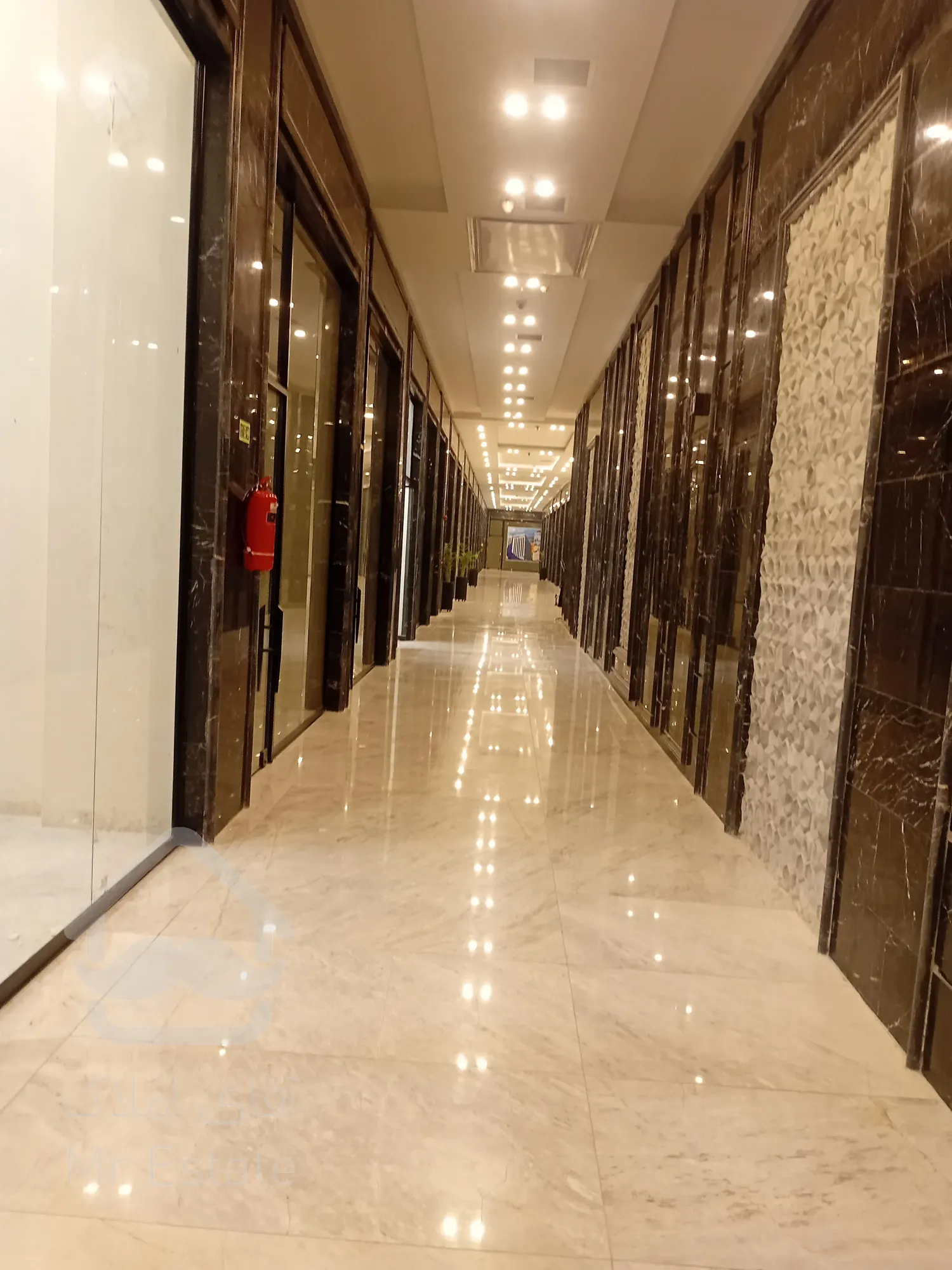 پیش فروش رونیکا مال میرزا بابایی ، دسترسی عالی در تاپ لوکیشن غرب تهران