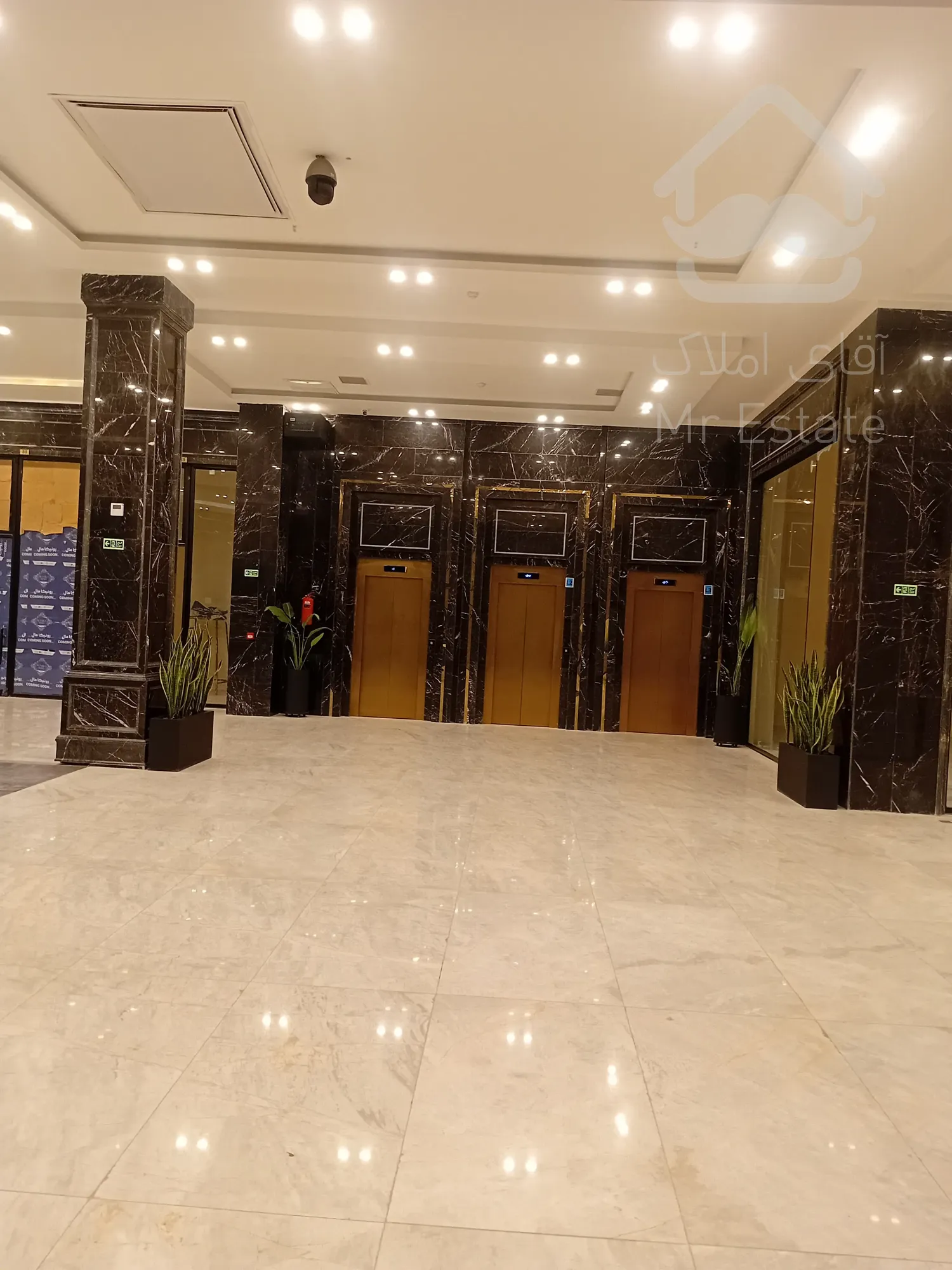 پیش فروش واحد تجاری 32 متری در میرزا بابایی