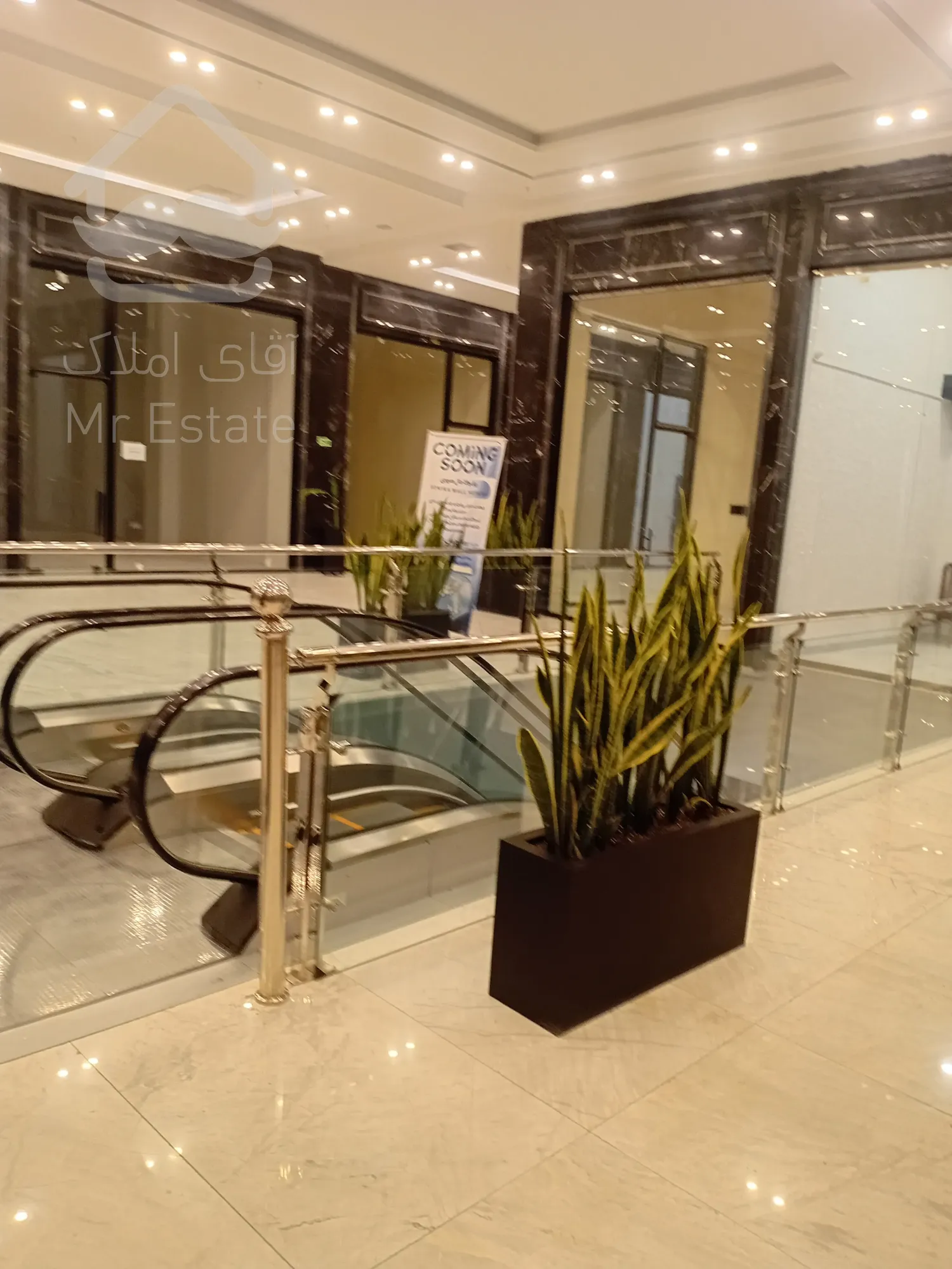 پیش فروش واحد تجاری 18 متری در برج تجاری اداری رونیکا پالاس میرزابابایی