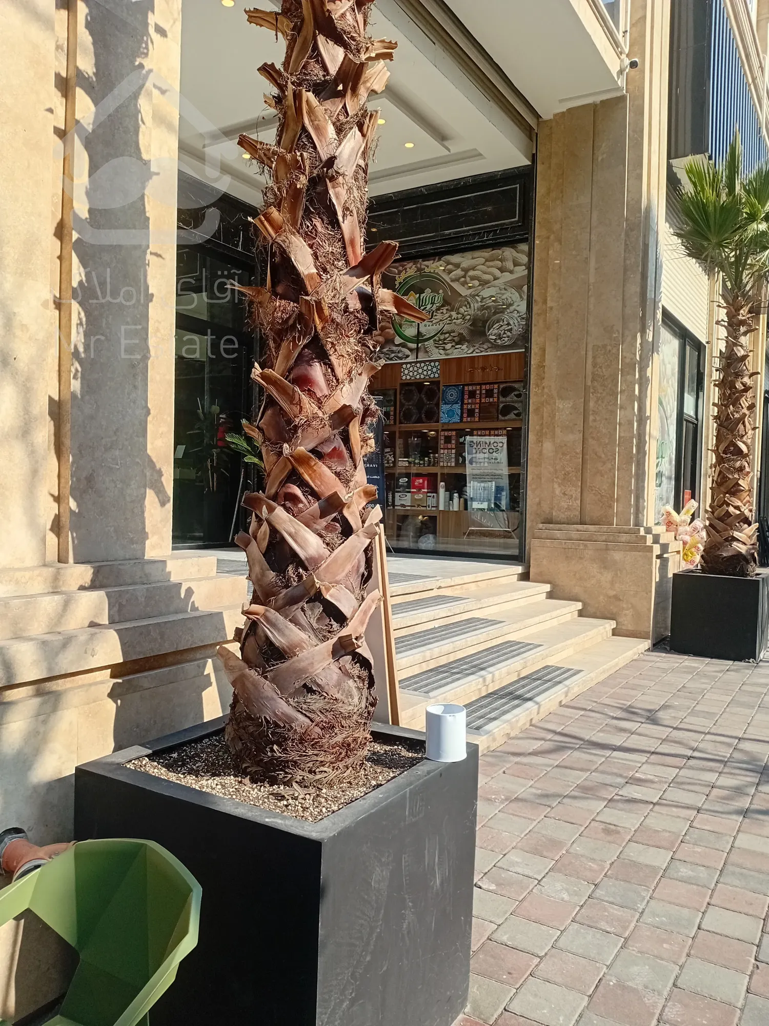 پیش فروش رونیکا مال میرزا بابایی ، متریال درجه یک با امکانات فوق العاده