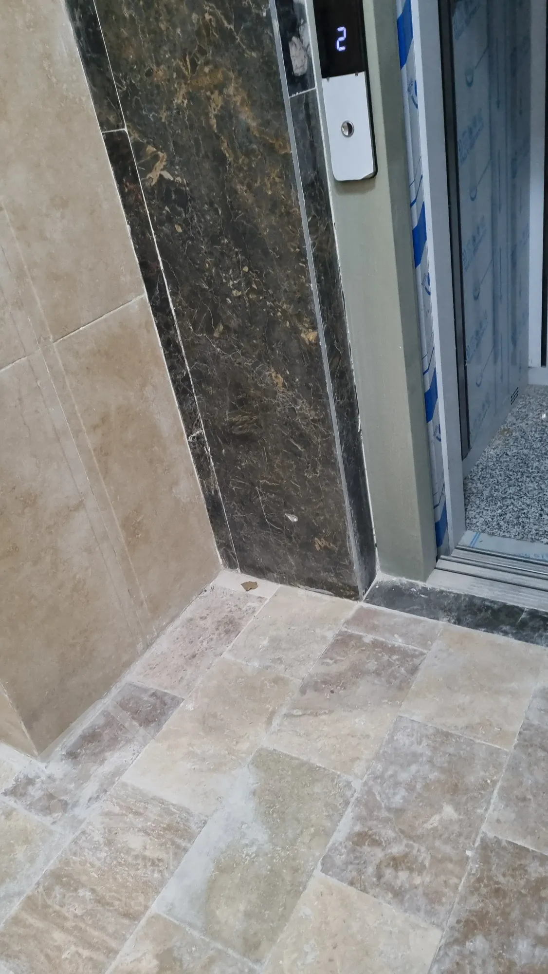 فروش آپارتمان ۱۷۰متر رباط‌کریم