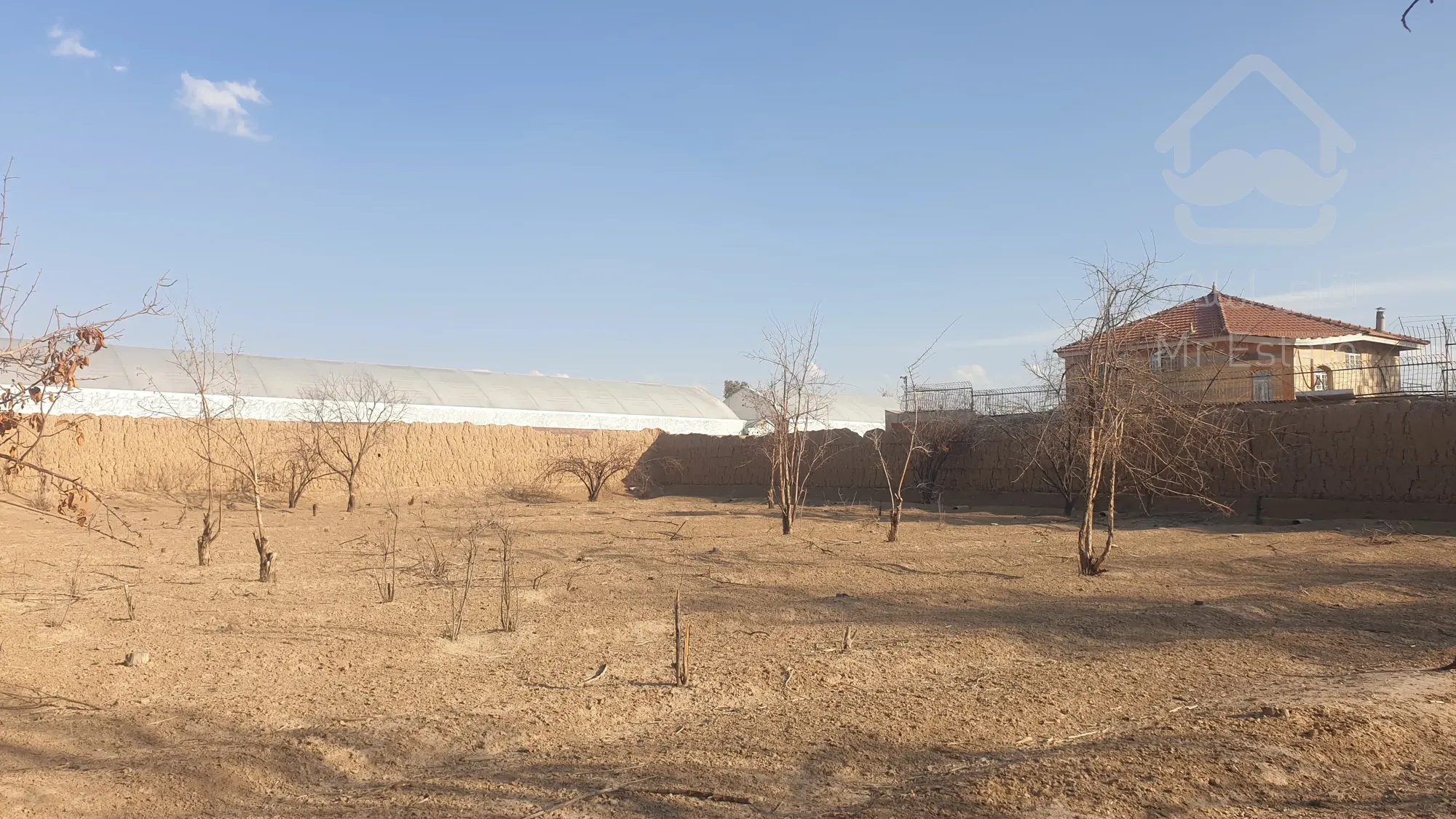 زمین باغی مناسب ساخت ویلا و گلخانه