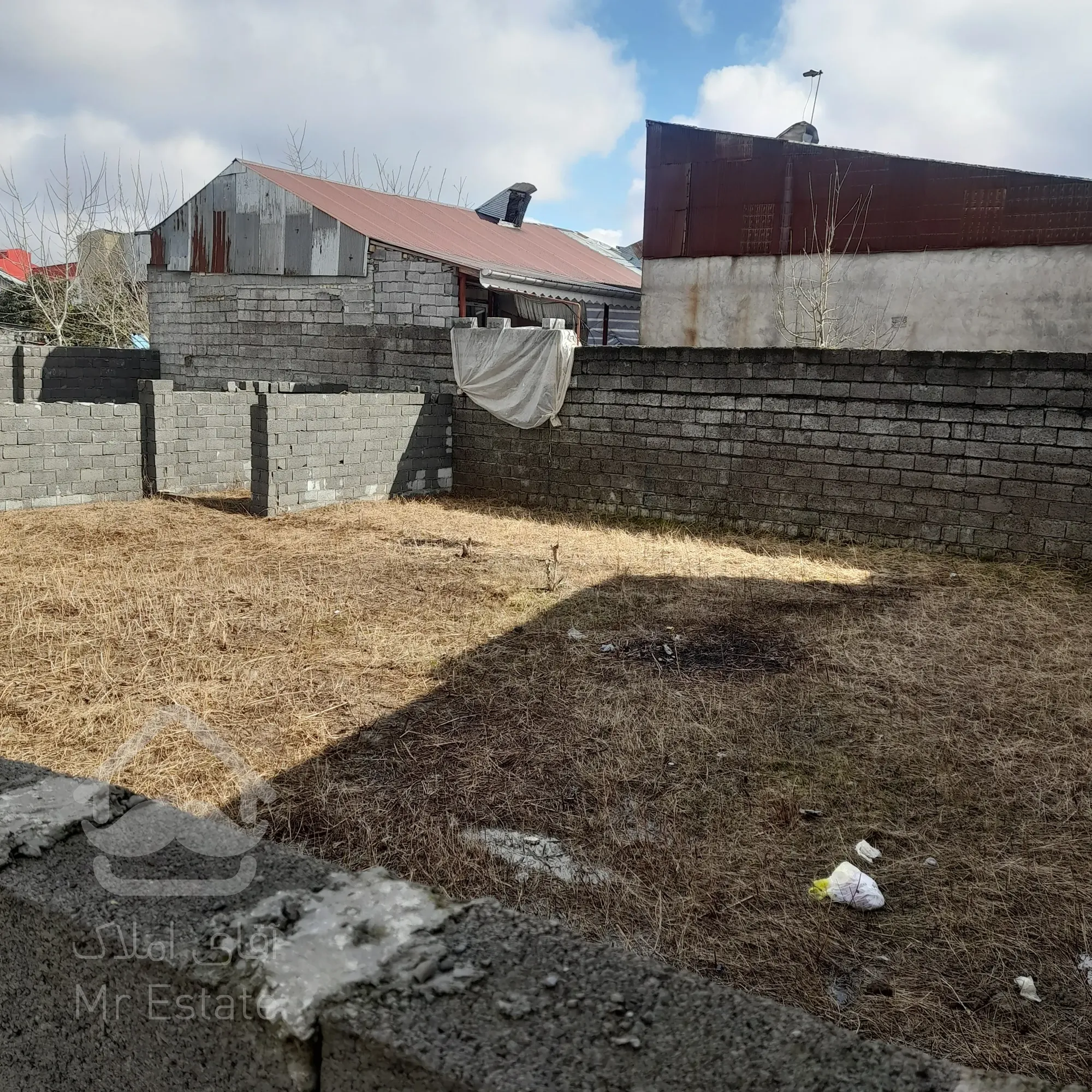 فروش زمین مسکونی باپروانه ساخت