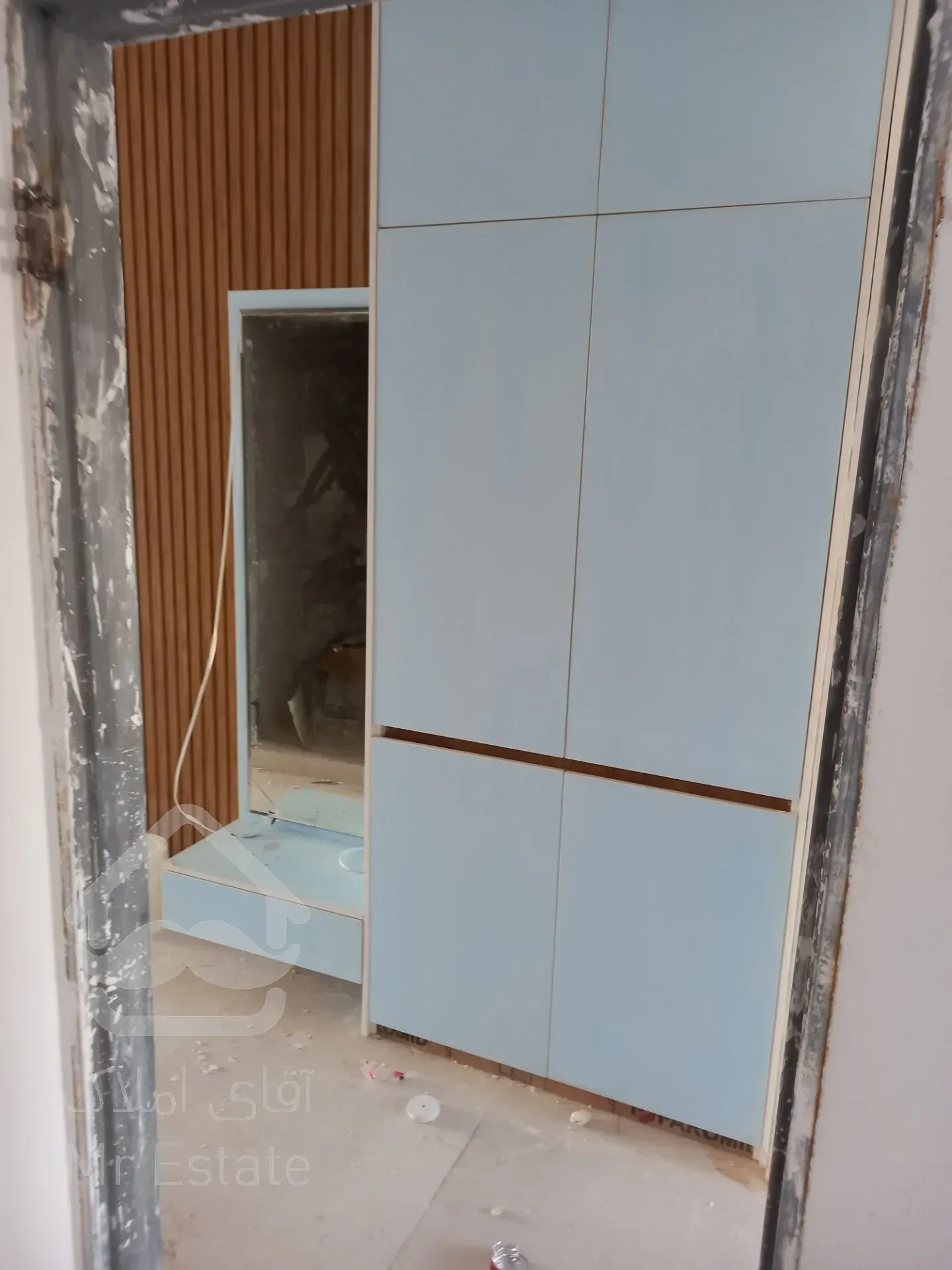 130 متر نوساز حصارک بالا