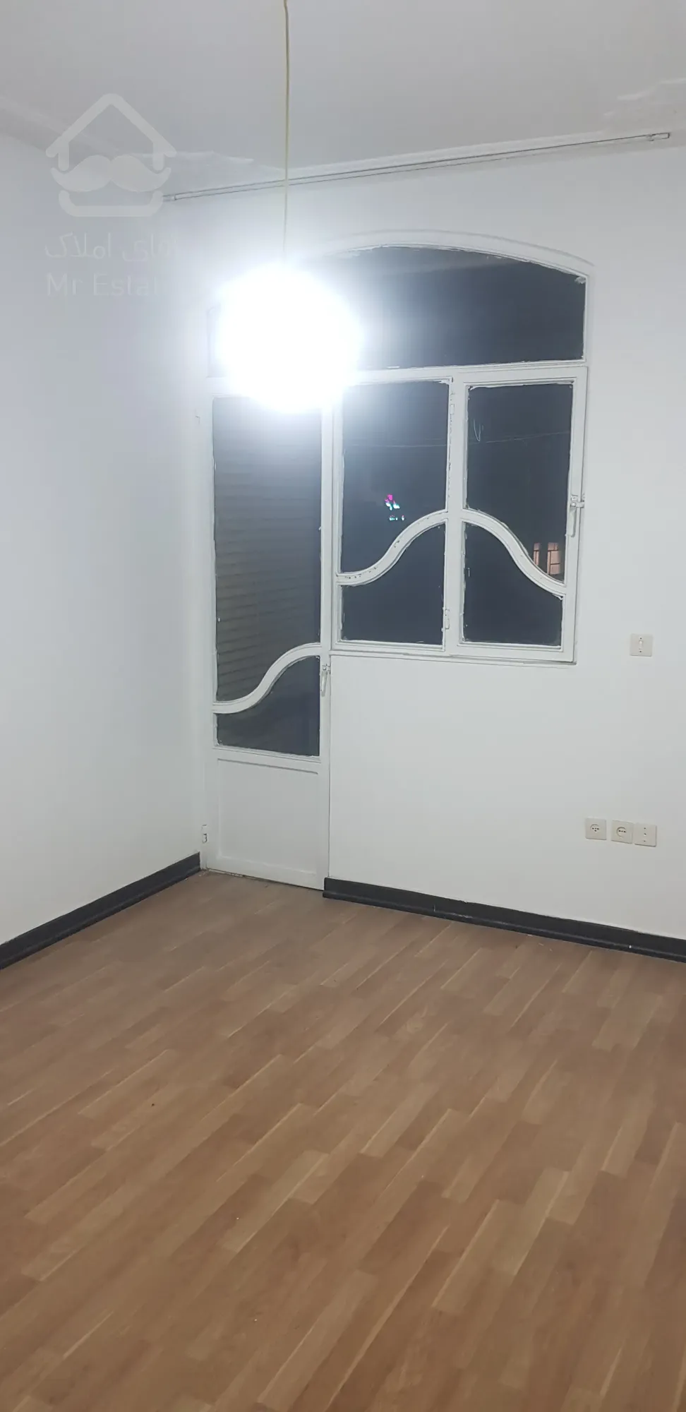 واحد مسکونی 65 متری تمیز میدان توحید