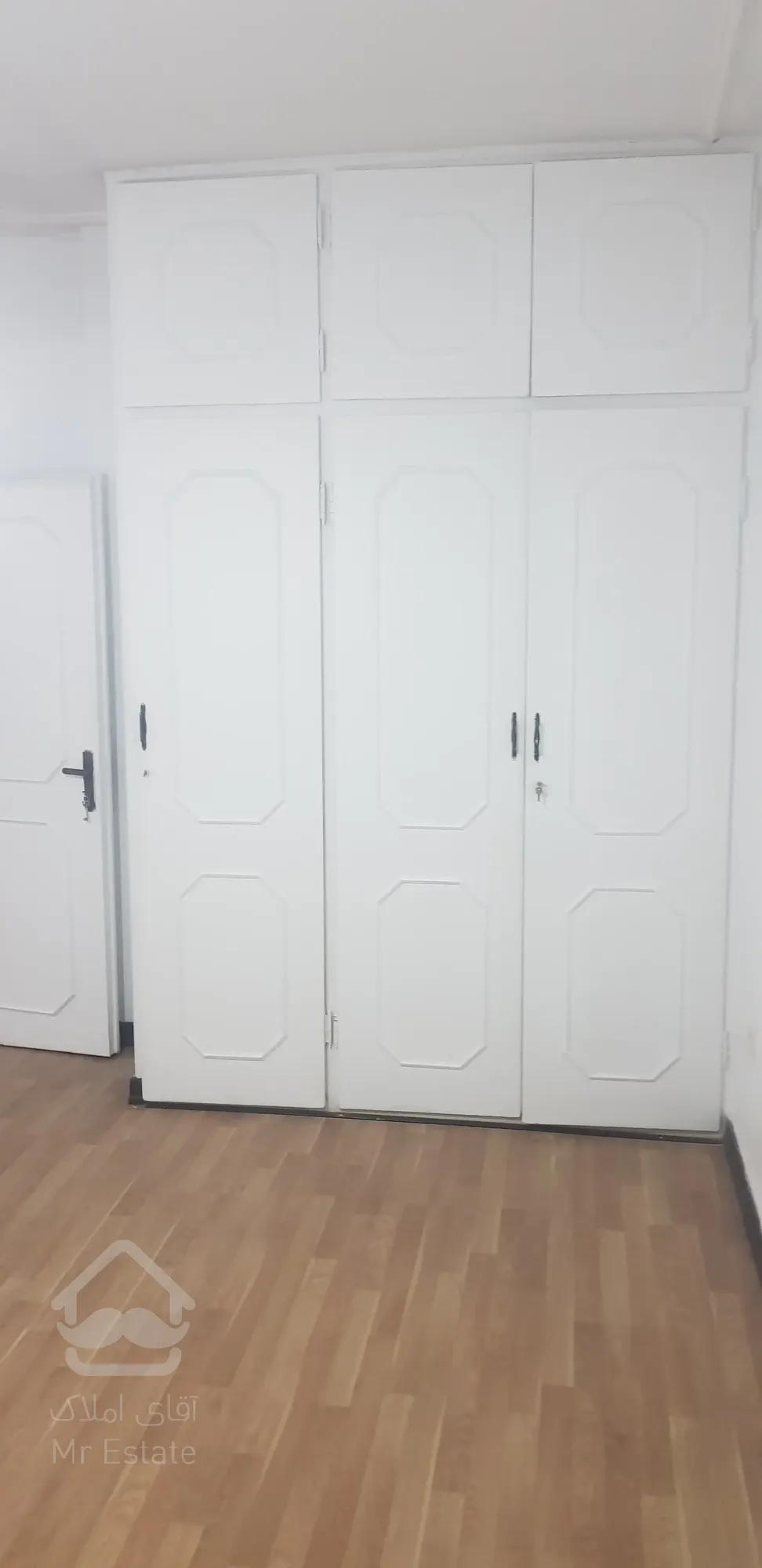 واحد مسکونی 65 متری تمیز میدان توحید