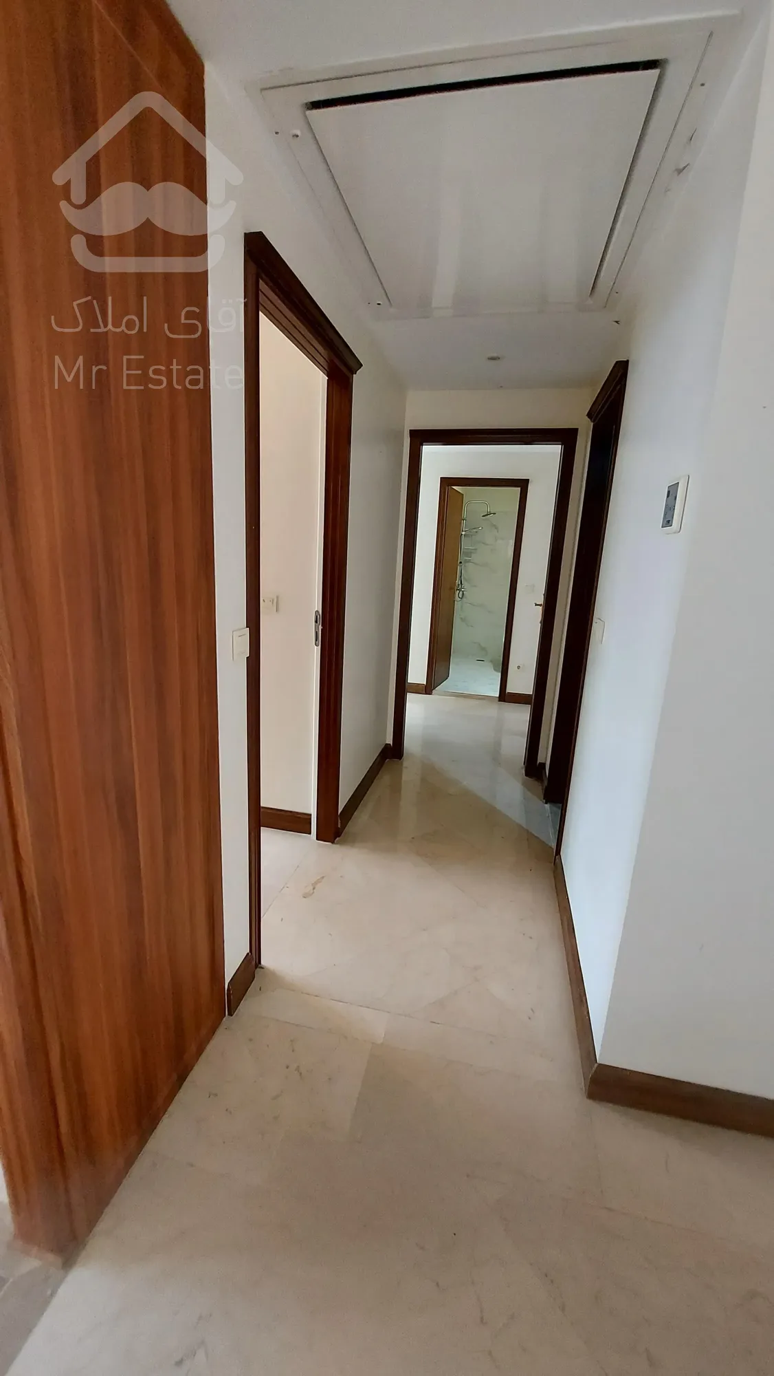 سه واحد فروشی در بهترین برج باغ ها