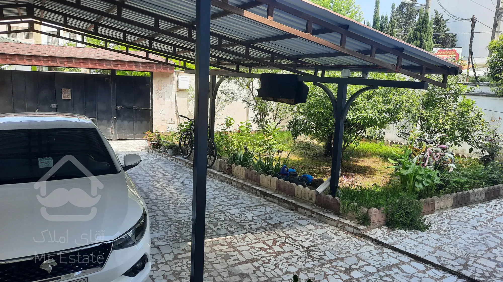 فروش دوواحدمسکونی حیاط دار