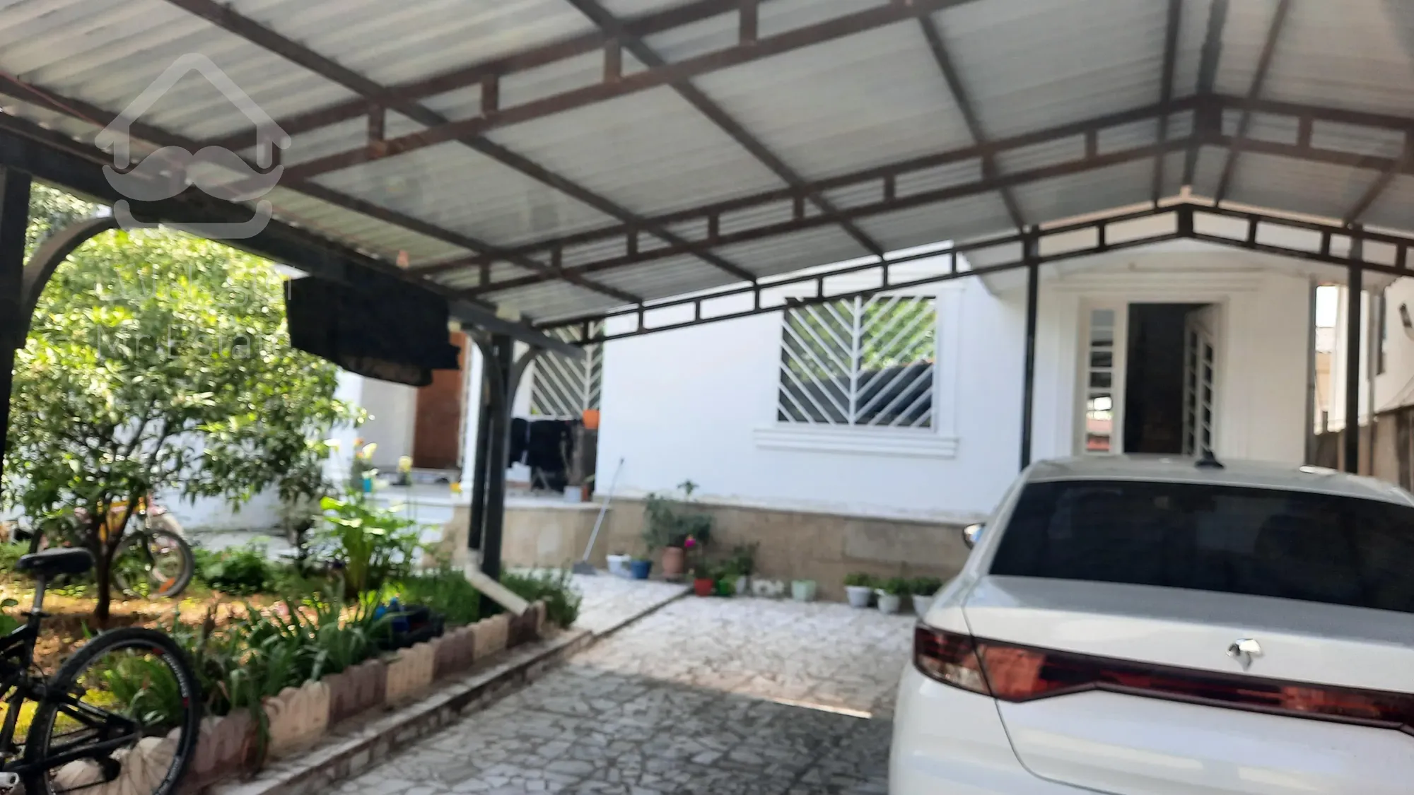 فروش دوواحدمسکونی حیاط دار