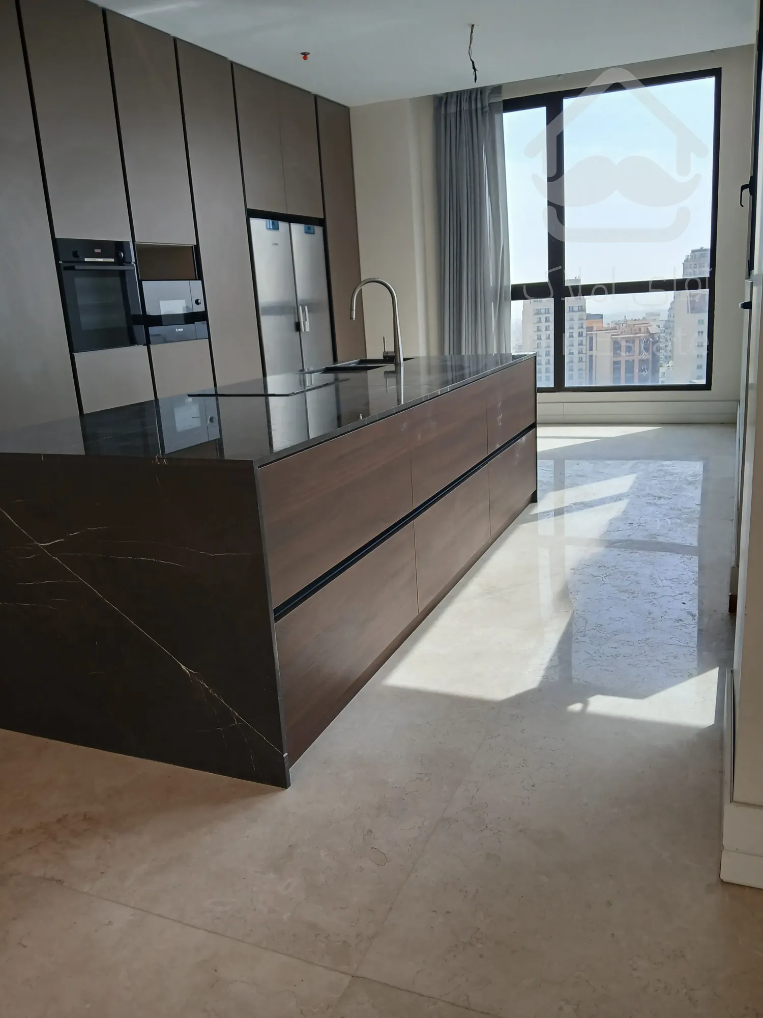 فروش ۳۰۴ متر ،۴ خواب ،مهماندوست