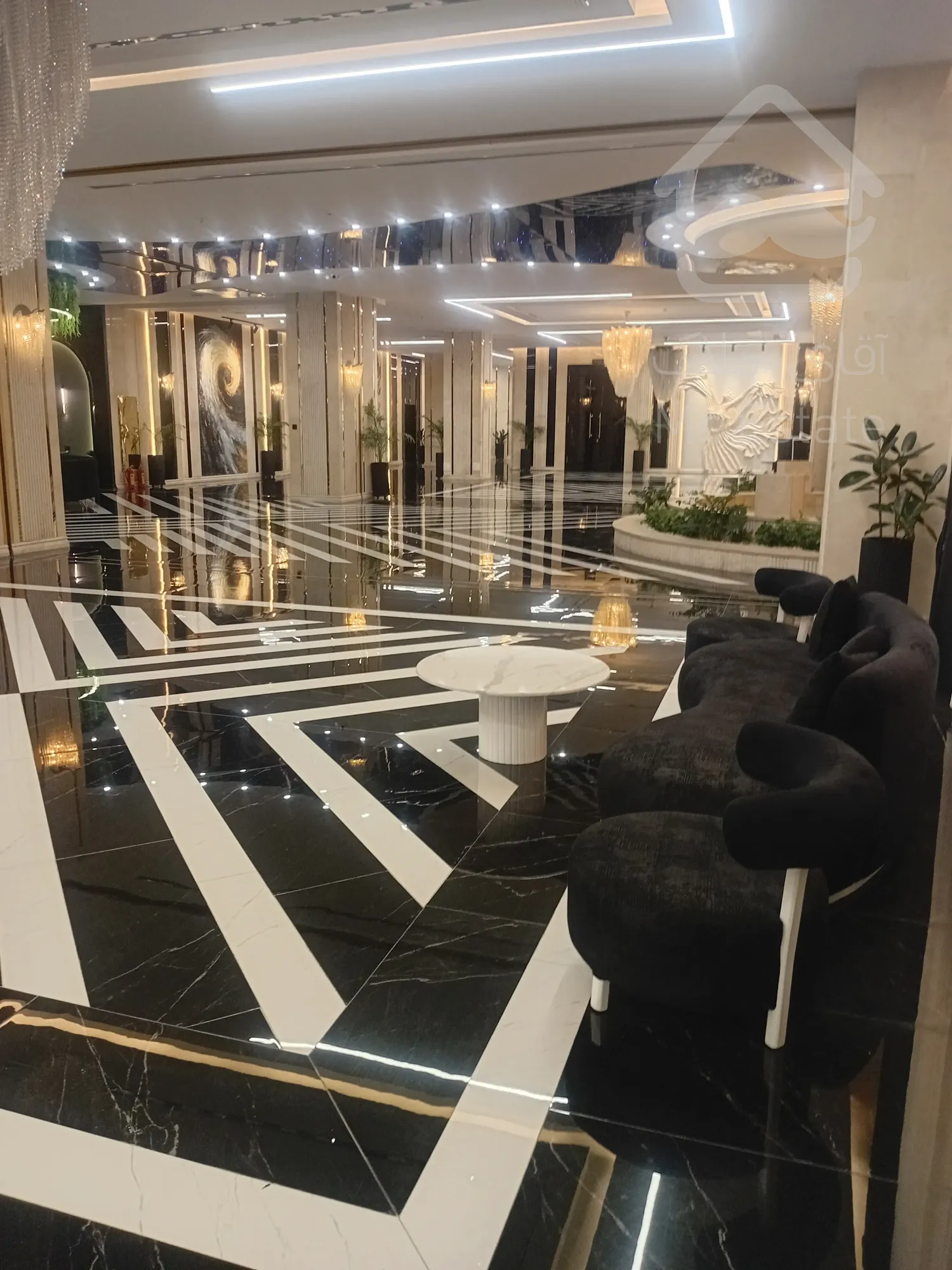 پیش فروش رونیکا پالاس دردشت ، امکانات فوق هتلینگ در لابی شیک و مجلل