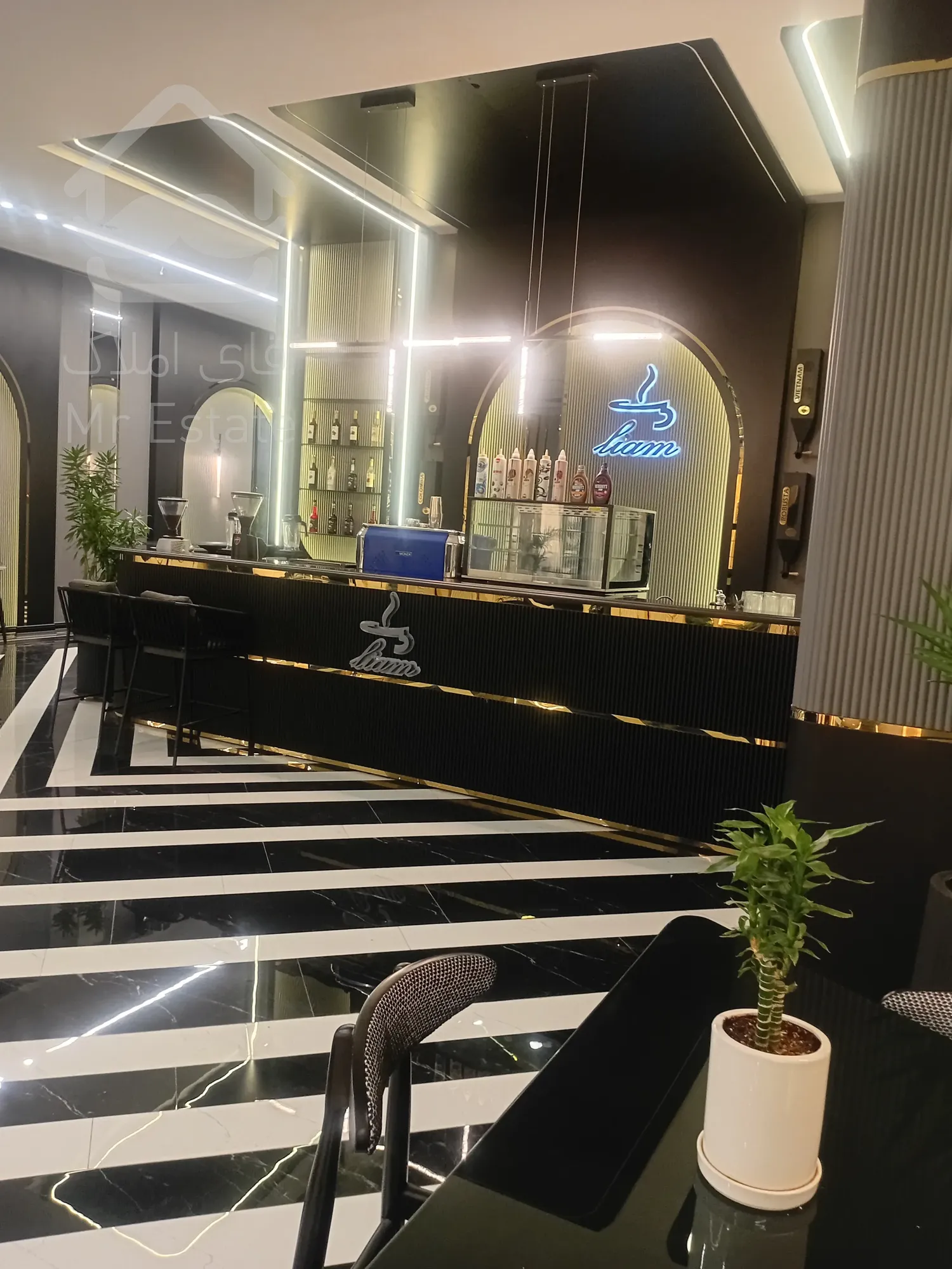 پیش فروش 122 متری در رونیکا پالاس دردشت ، فضایی برای شادی و آرامش