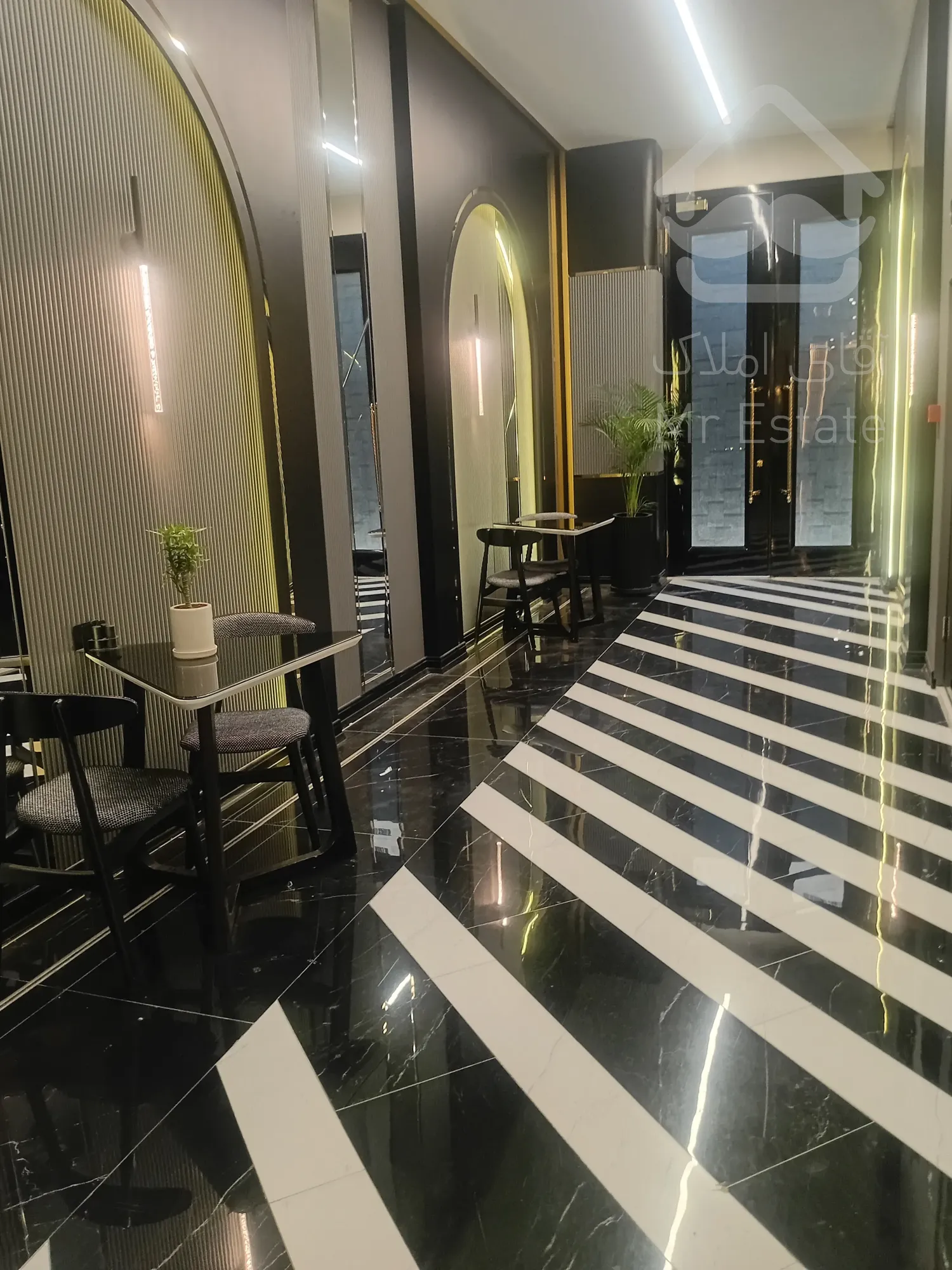 پیش فروش 121 رونیکا پالاس دردشت ، با امکانات عالی در شهرک و لابی