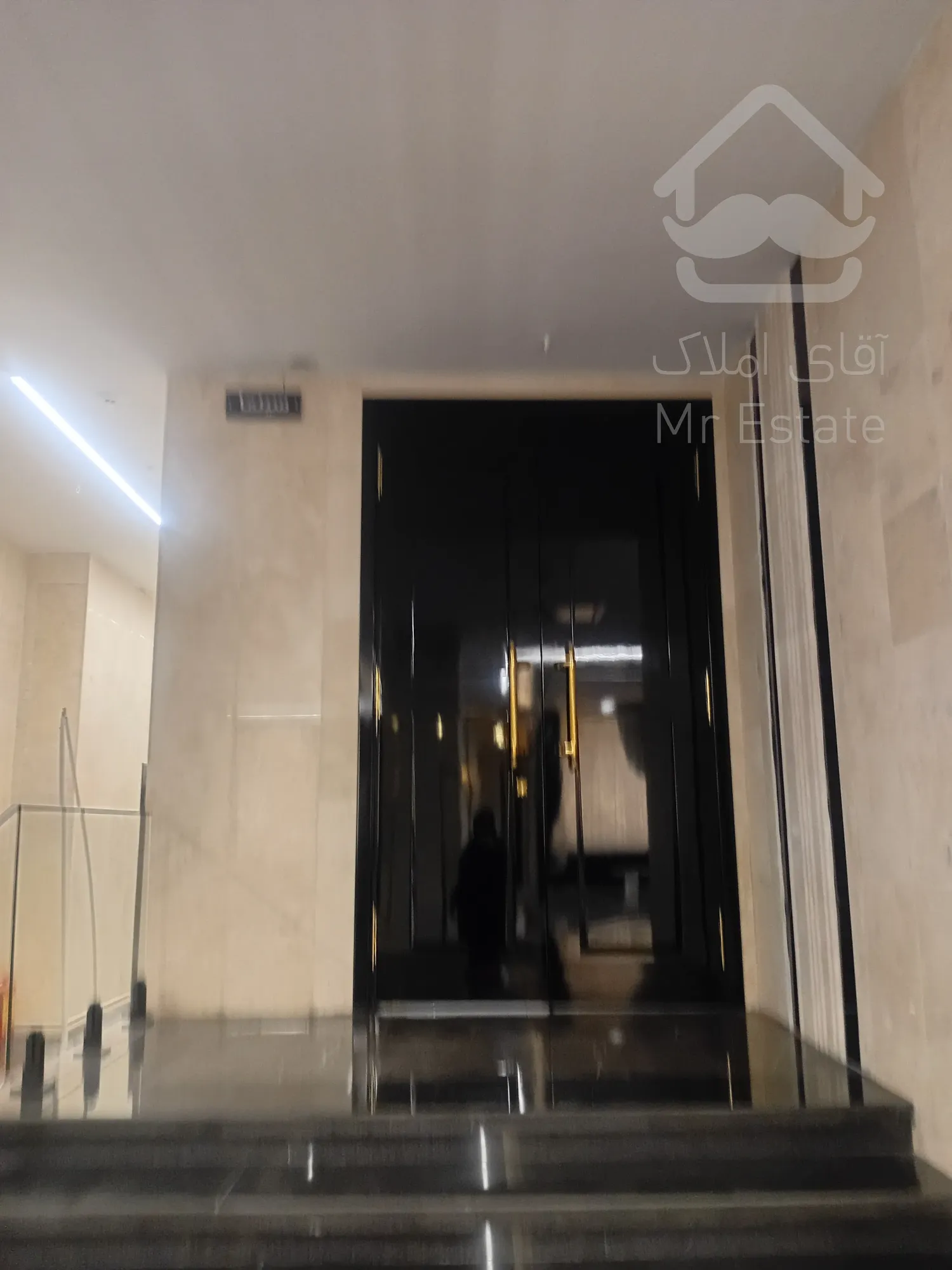 پیش فروش رونیکا پالاس لاله ، فول امکانات در تاپ لوکیشن منطقه یک