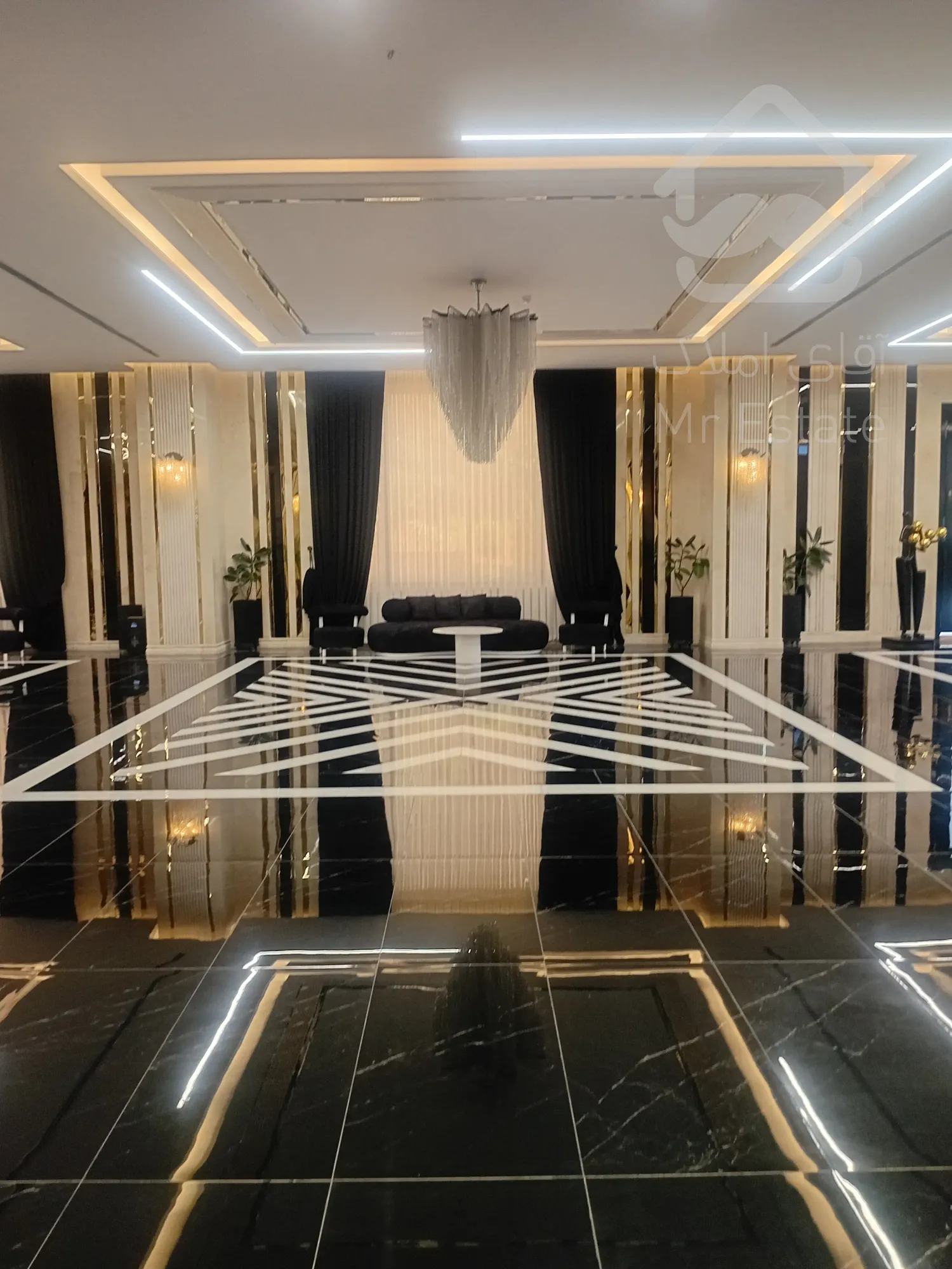 پیش فروش رونیکا مال میرزا بابایی ، فضایی مدرن برای کسب و کار شما