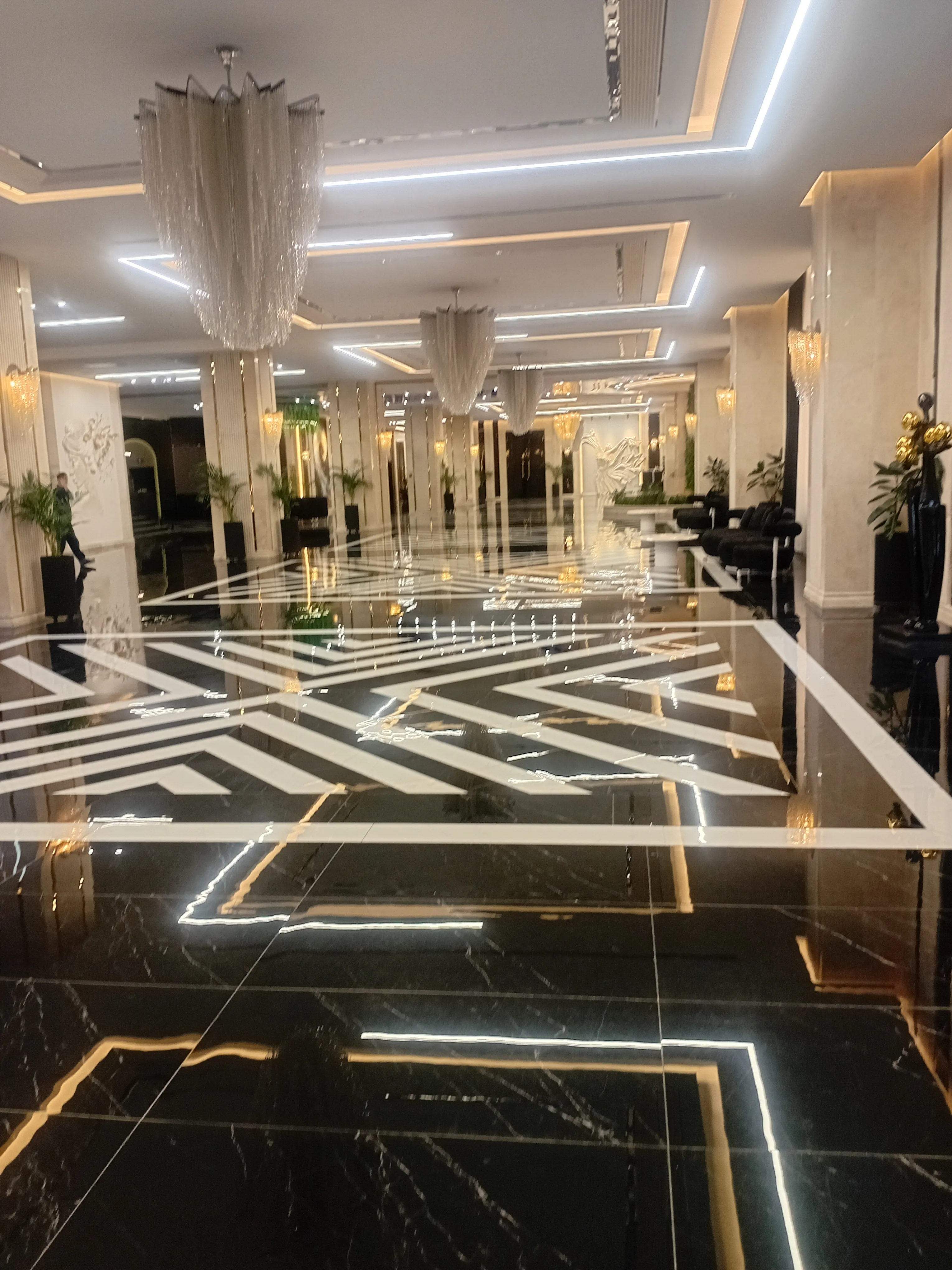 شروع پیش فروش 116 متری در برج لاکچری رونیکا پالاس  لاله