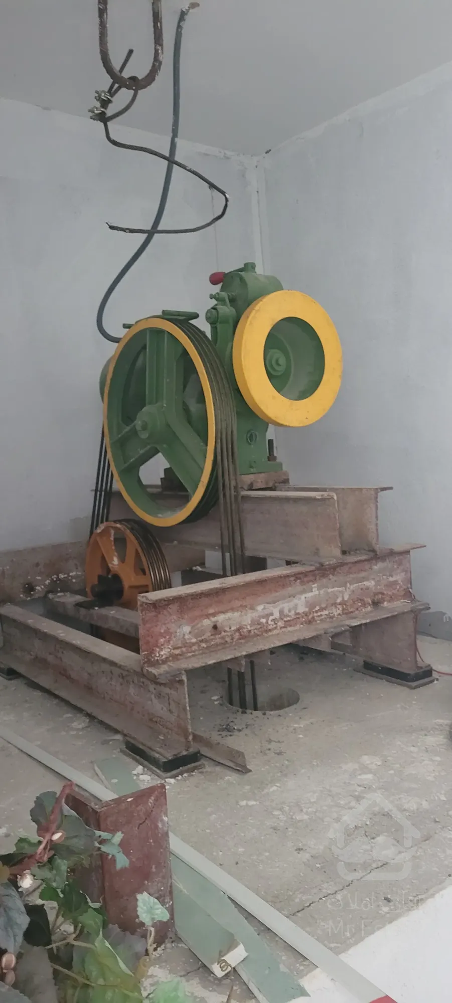 لوکیشن بی نظیر کوه و دریا