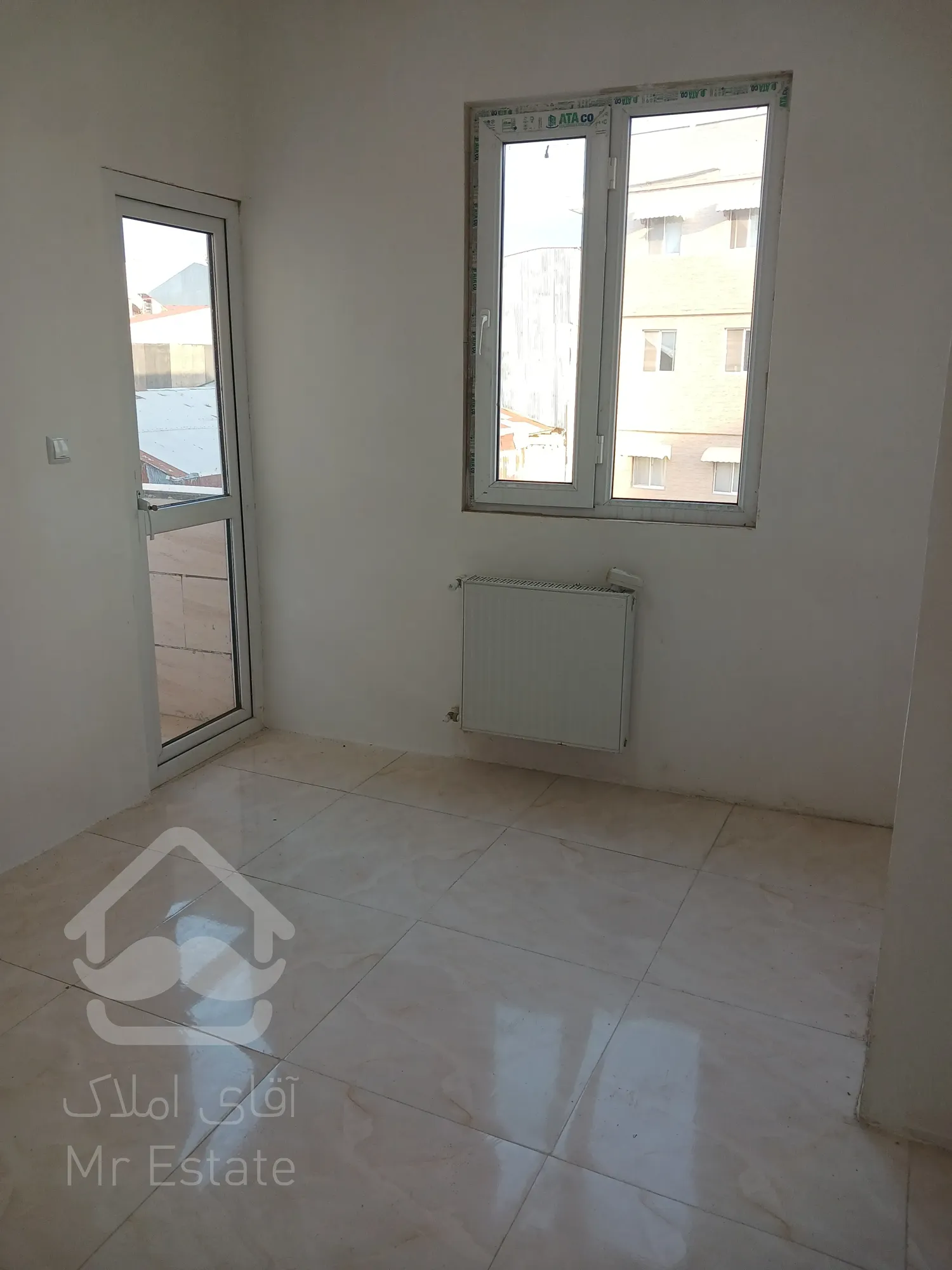 فروش واحد ۱۲۵ متری صفر