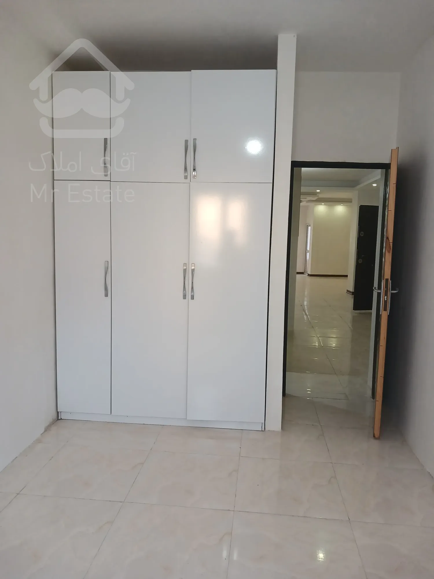 فروش واحد ۱۲۵ متری صفر