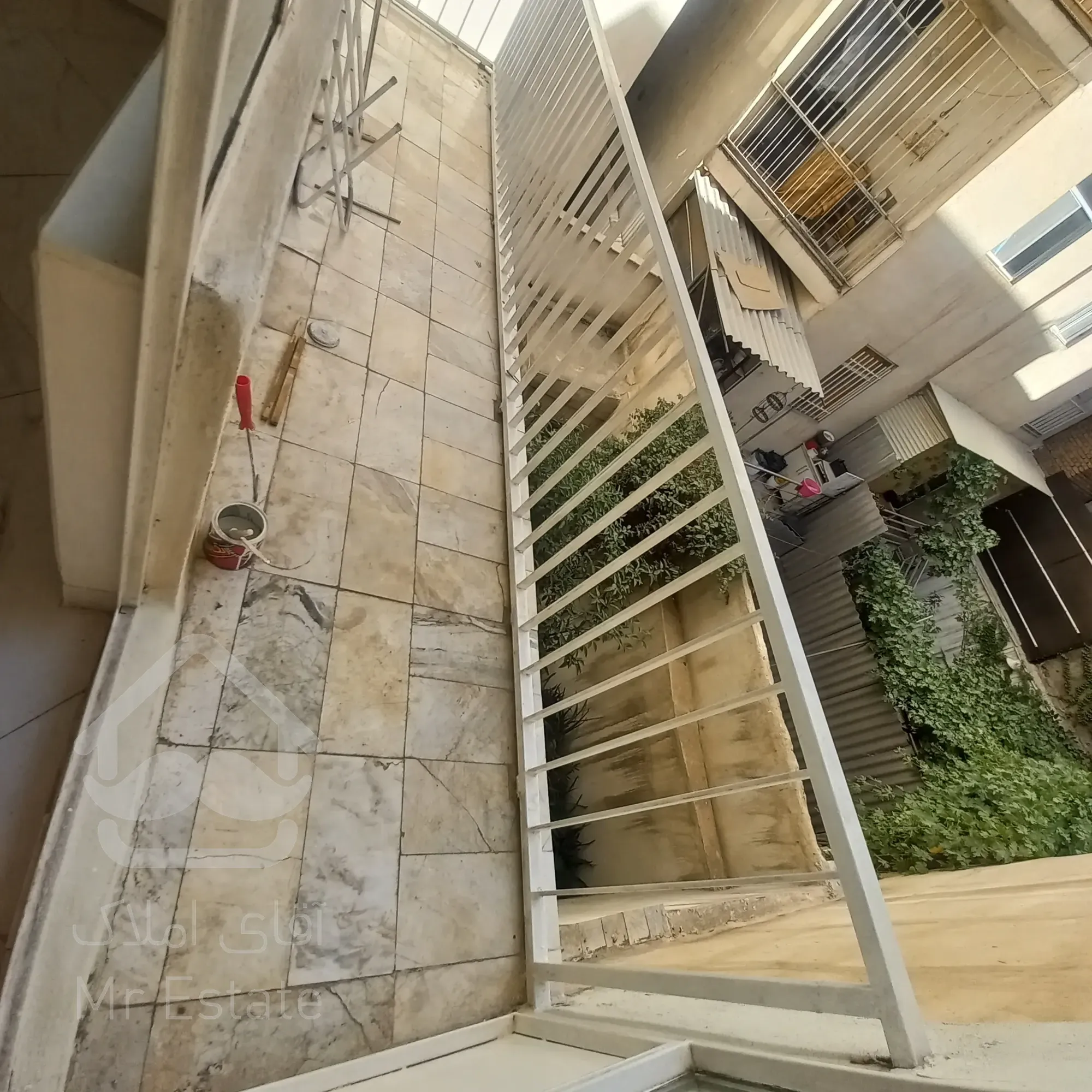 آپارتمان ۶۷ متری ۲ خوابه طبقه ۲