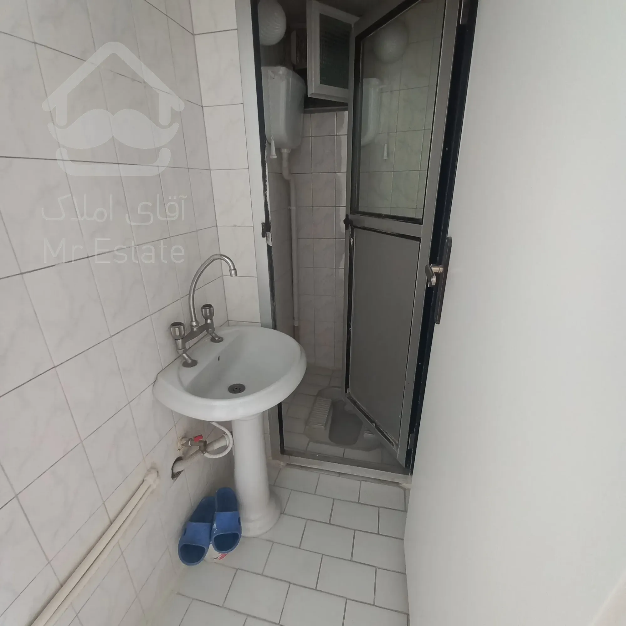 آپارتمان ۶۷ متری ۲ خوابه طبقه ۲