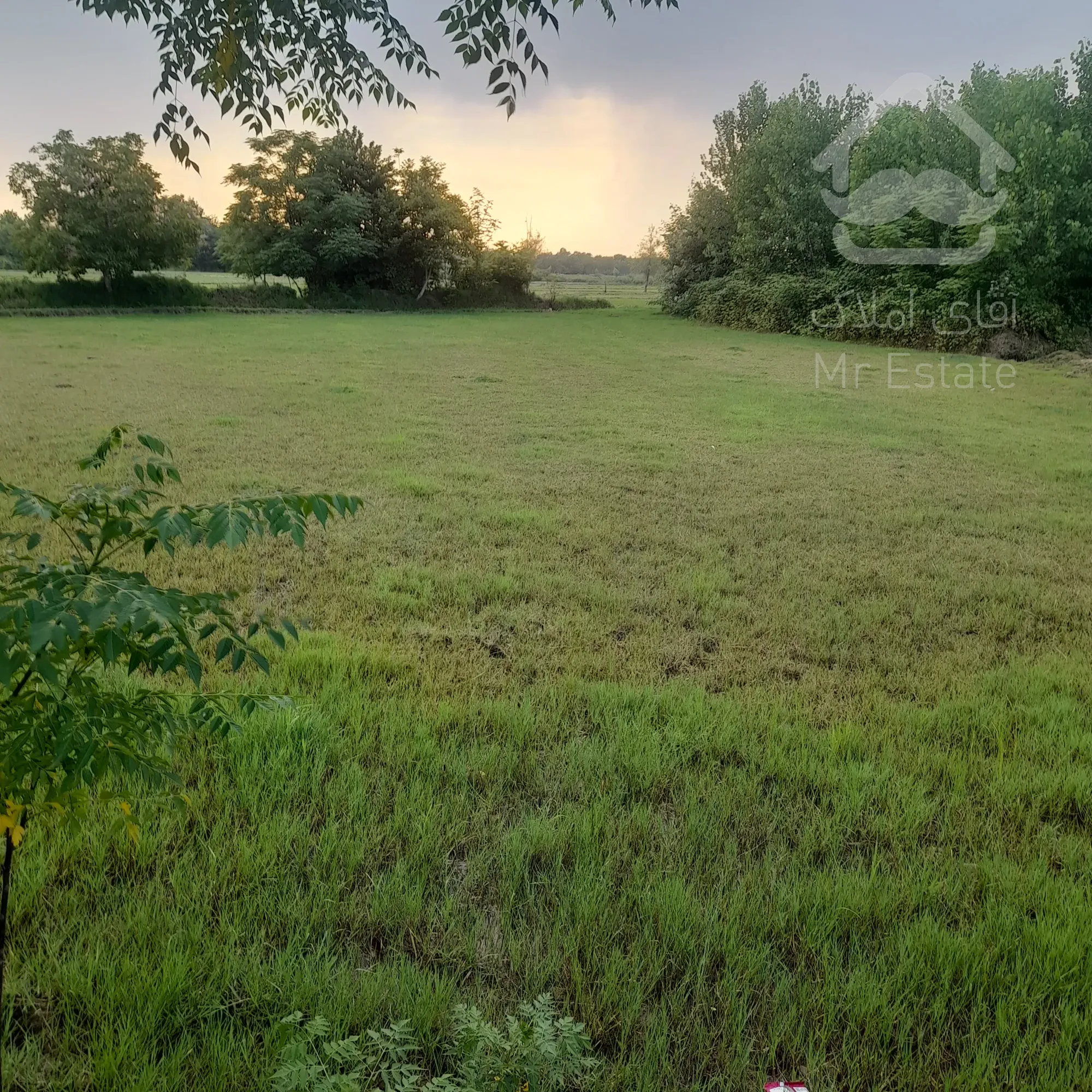 فروش زمین۸۰۰متری مسکونی