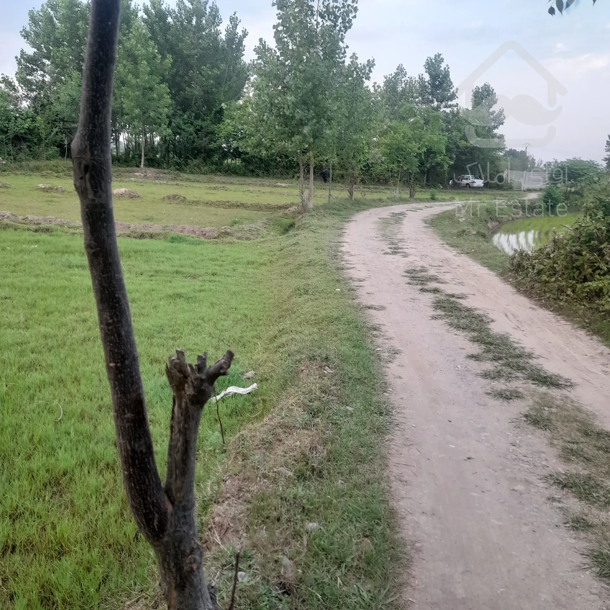 فروش زمین۸۰۰متری مسکونی