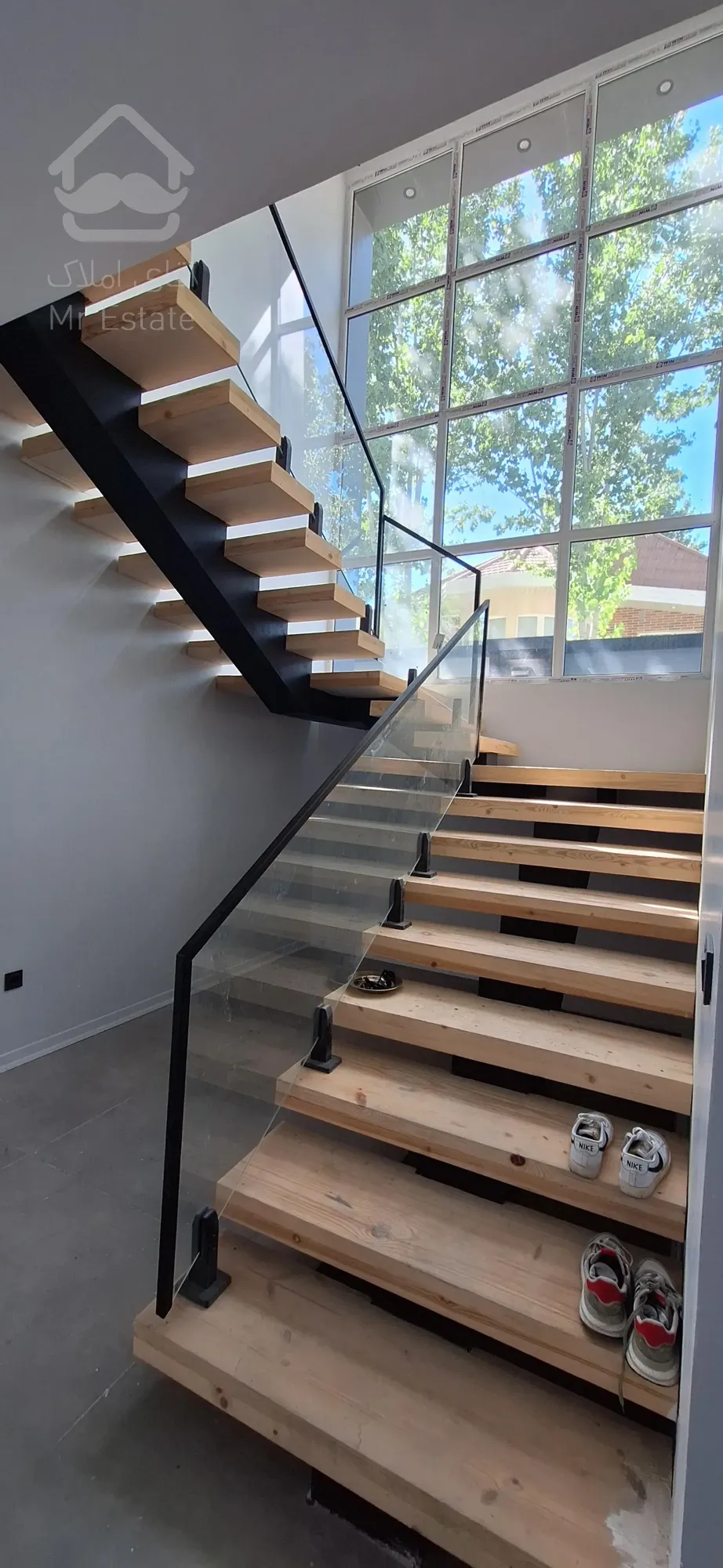 فروش باغ ویلا نوساز سه خواب مستردار لوکس کوهسار-کردان