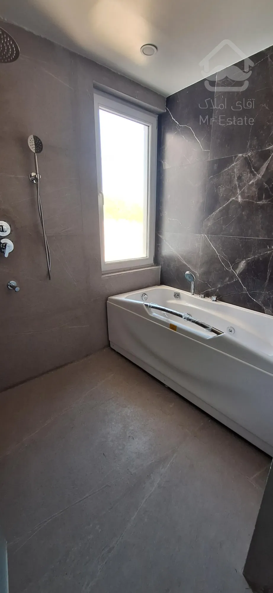 فروش باغ ویلا نوساز سه خواب مستردار لوکس کوهسار-کردان