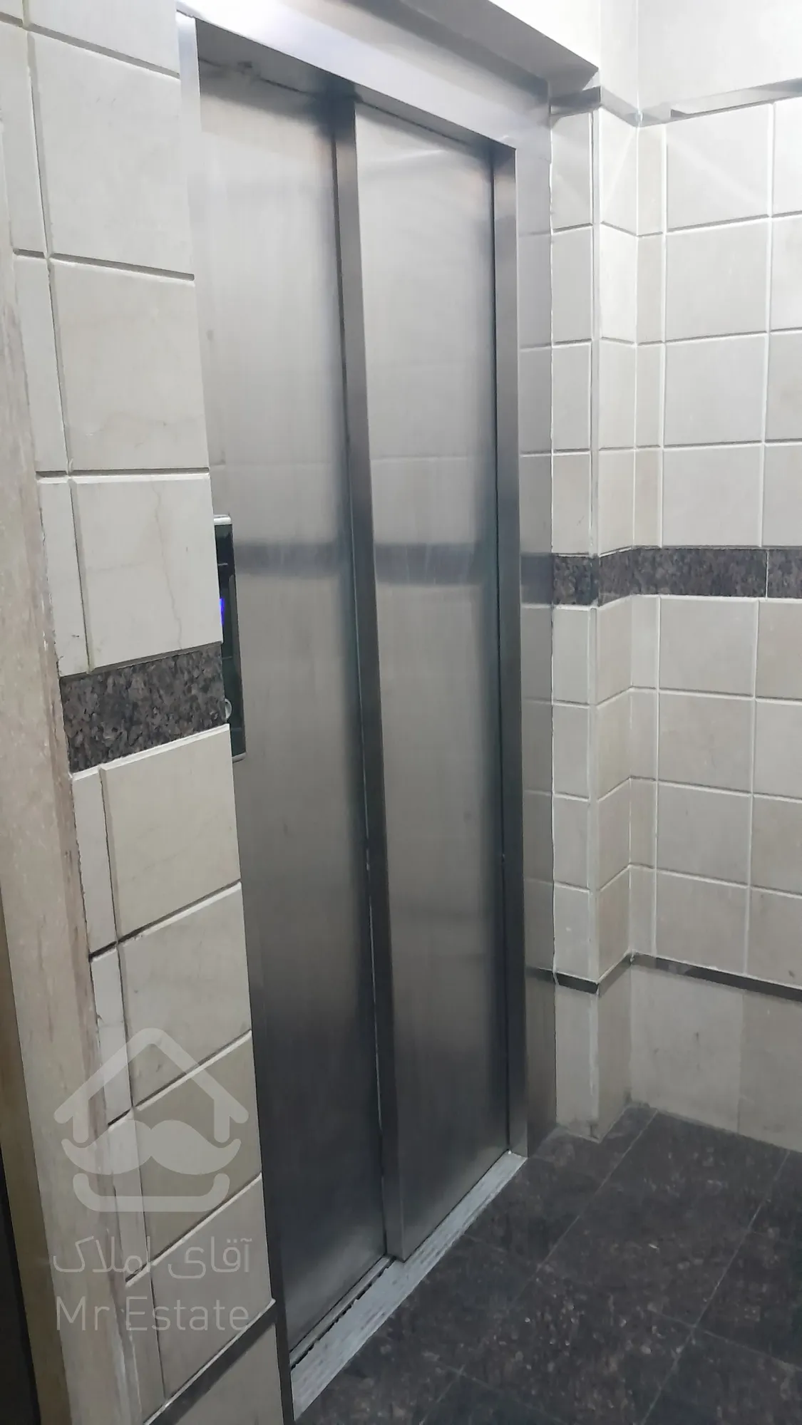 ۲۰۰ متر سند اداری اجاره مطهری