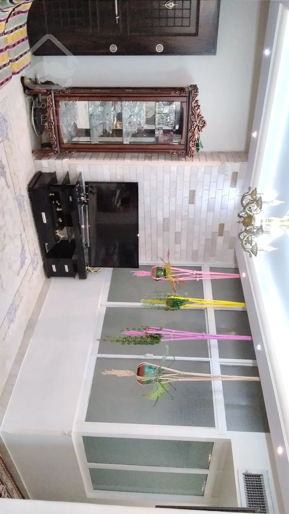 خونه بازسازی شده با شرایط عالی