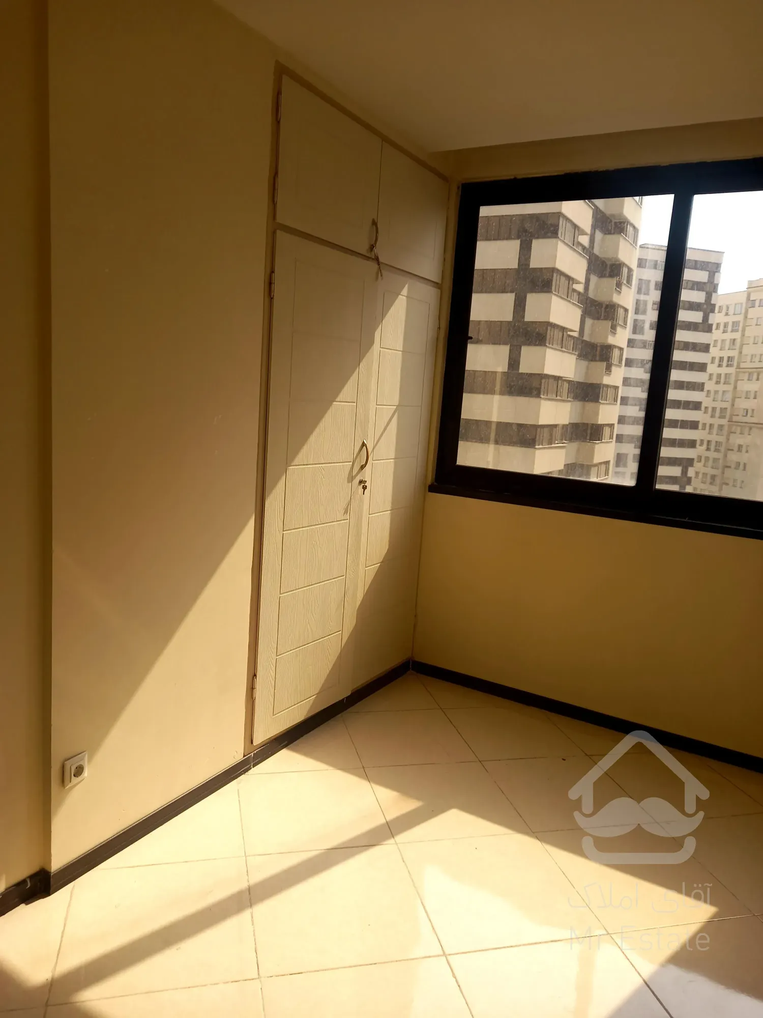 واحد آپارتمان چیتگر / سندی/ تهاتر