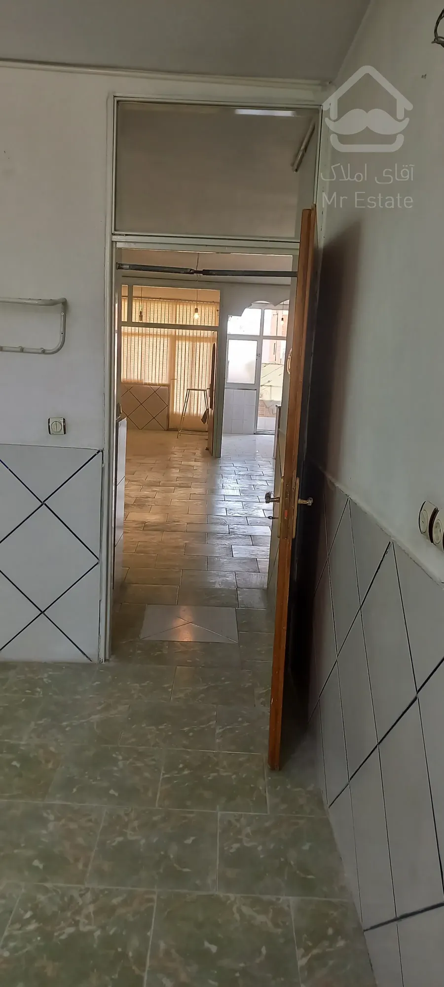 اجاره آپارتمان ۱۱۰ متری در کوجان، خ شهیدان کاظمی، ۸ متری دوم