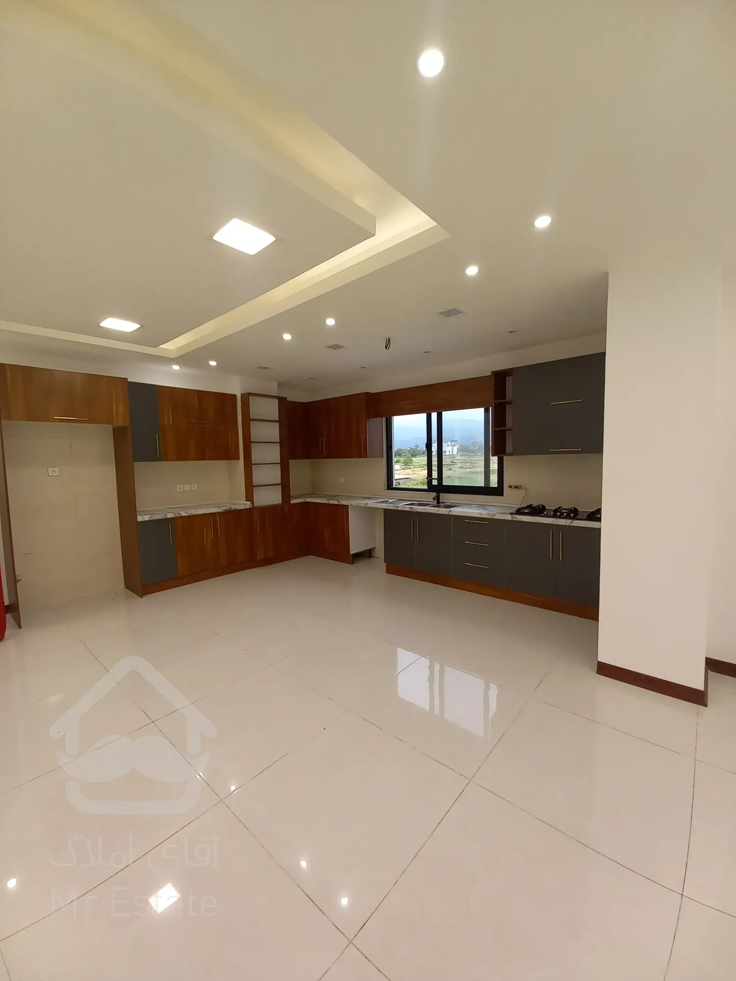 ۱۴۵ متر آپارتمان فوری نوشهر بلوار امام رضا