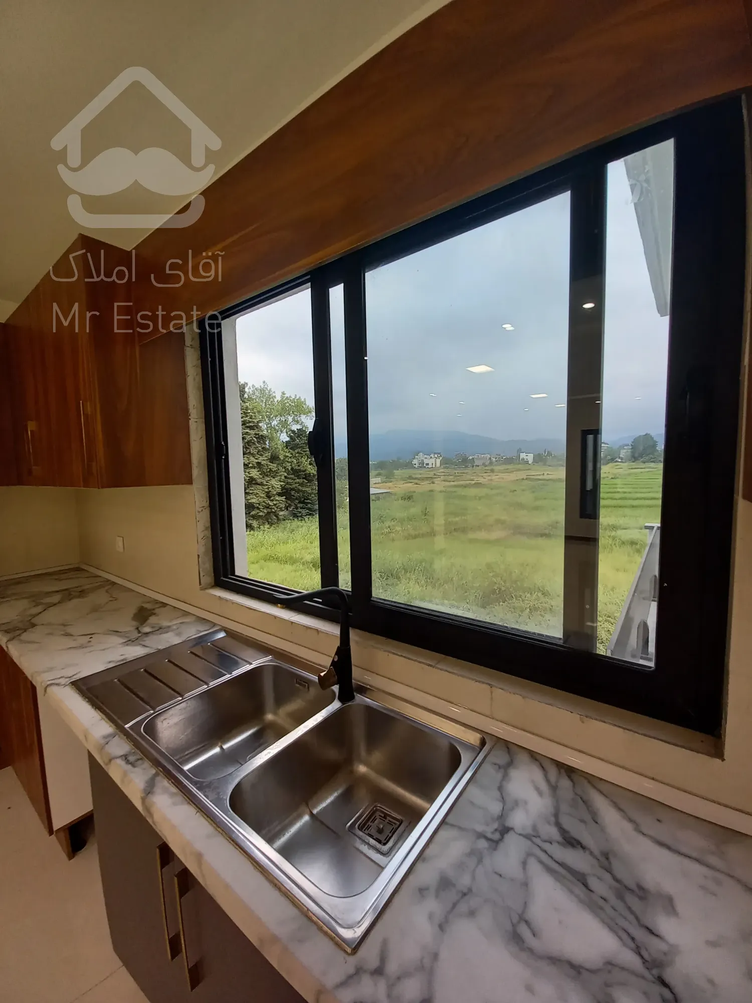 ۱۴۵ متر آپارتمان فوری نوشهر بلوار امام رضا