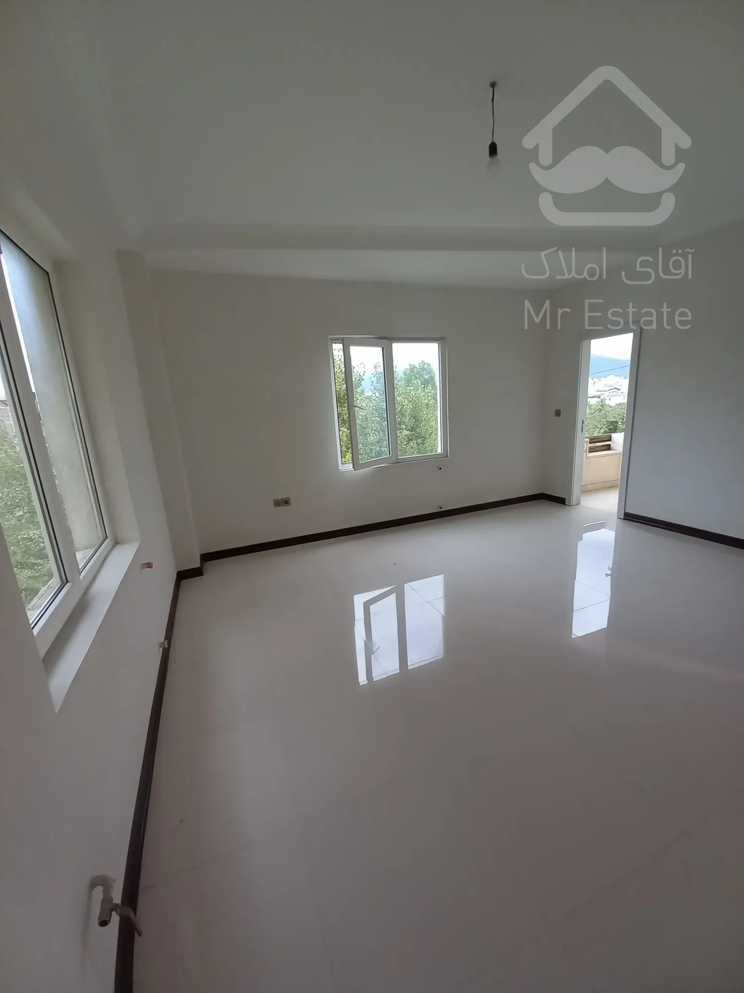 ۱۲۰ متر آپارتمان طبقه ۴ نوشهر نوساز