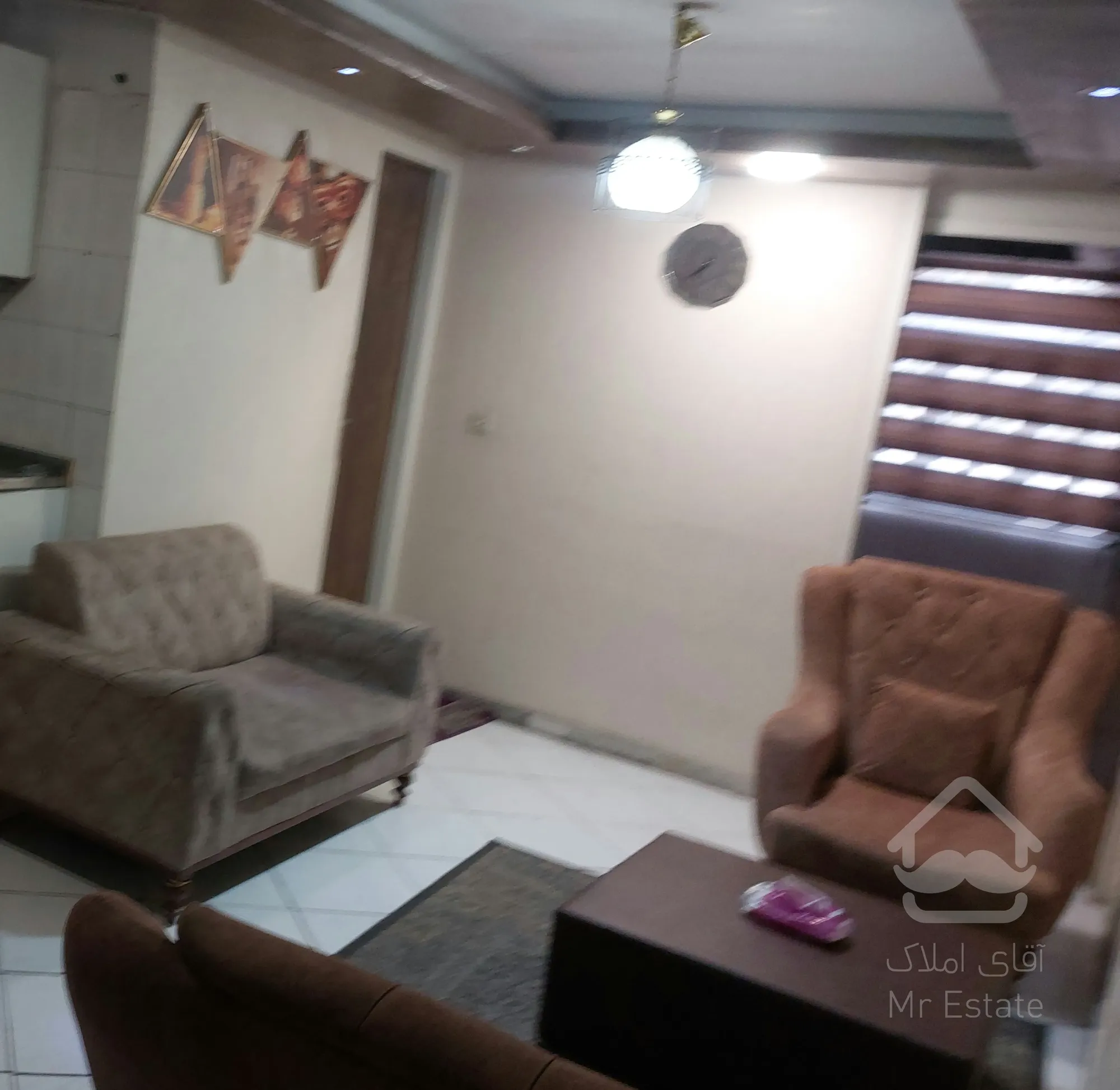 ۸ واحدی ۸۱۰ متر مستغلات ، دسترسی عالی مناسب انواع مشاغل شرکت و اداره و...