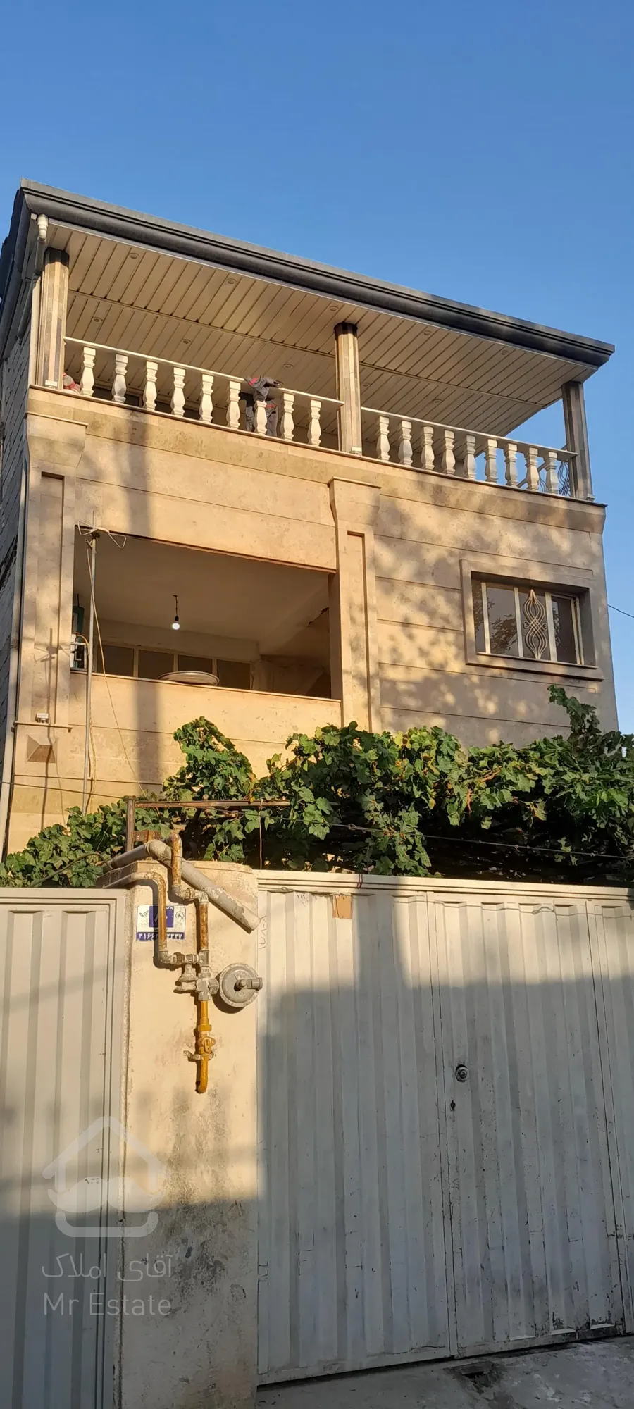 فروش آپارتمان ۳طبقه در چهاراه ملارد اسفندآباد