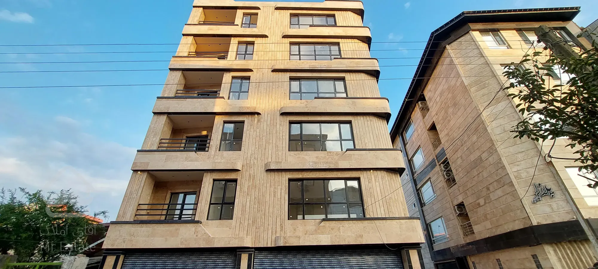 فروش آپارتمان ۱۰۰ متری لوکس در نزدیکی استخر لاهیجان