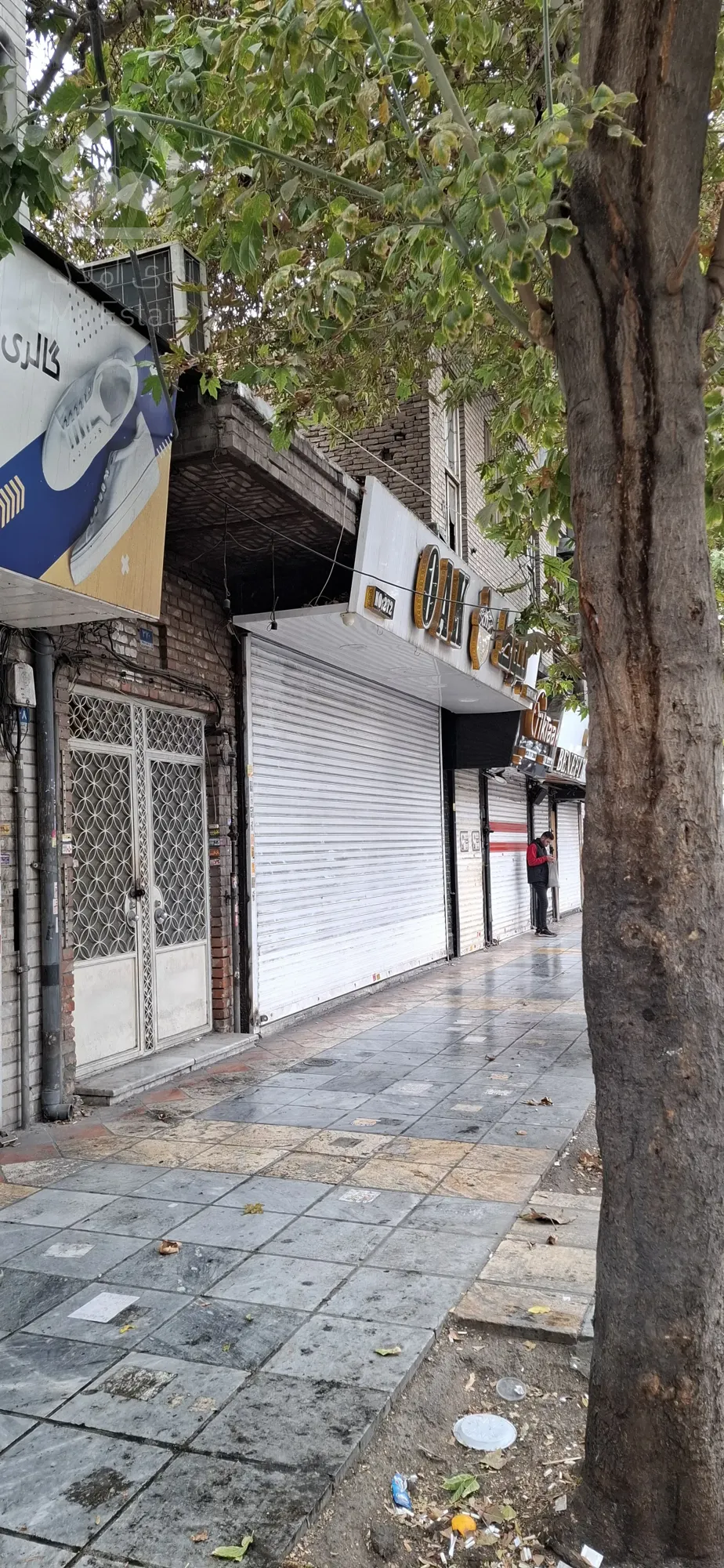 ملک با موقیت تجاری متراژ 202 متر مناسب بساز و بفروش ها