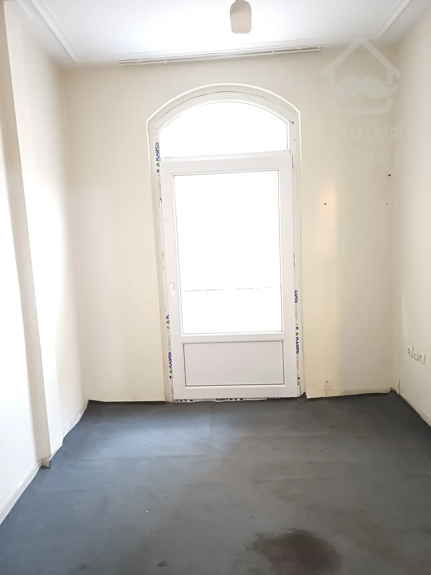 48متر اول خیابان تاجری