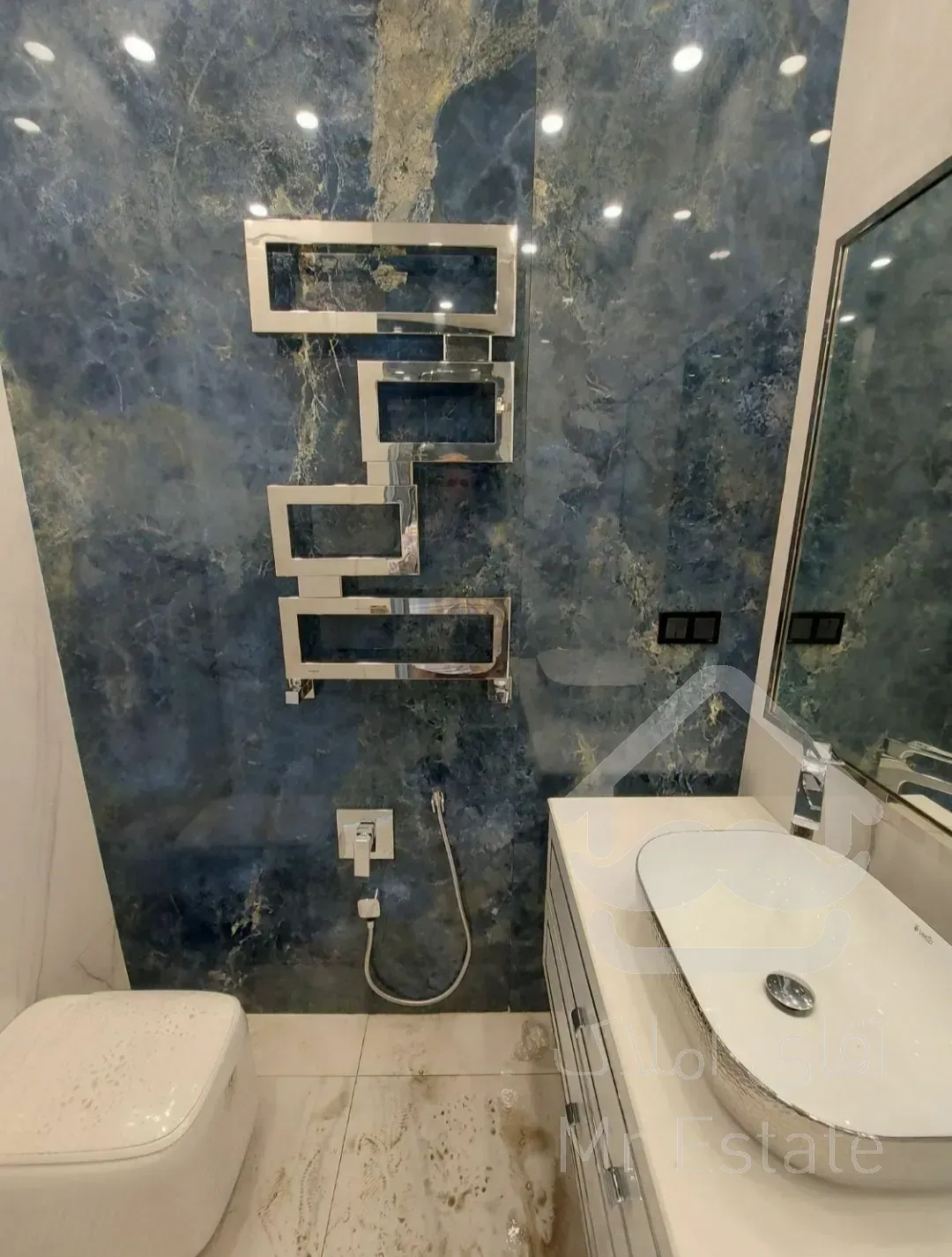 آفر ویژه فروش ۱۲۰متر آپارتمان لوکس/ چیتگر