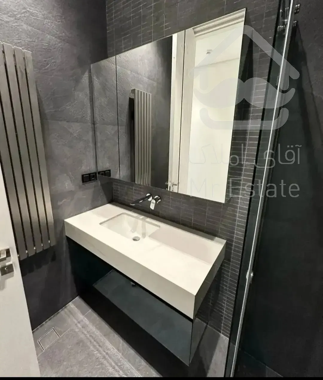 آفر ویژه فروش ۱۲۰متر آپارتمان لوکس/ چیتگر