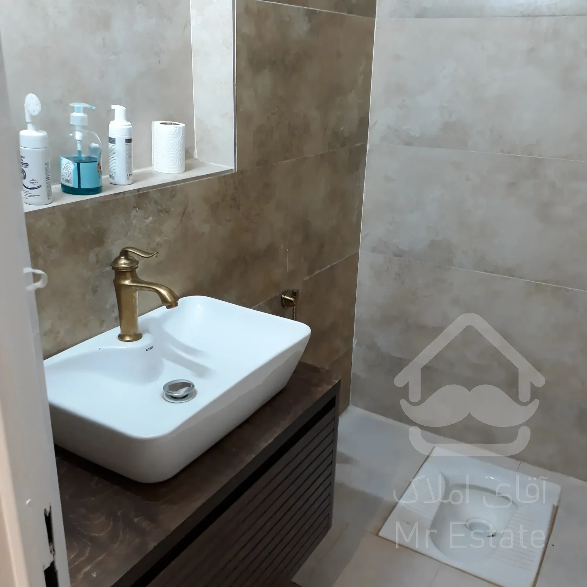 ۱۲۲متری تکواحدی ۳نبش دندانپزشکان۹