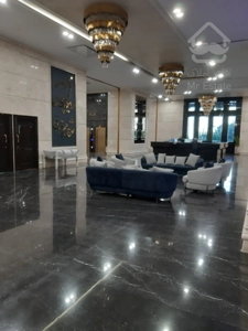 فروش واحد اداری 168 متری در برج  رونیکاپالاس حاج رحیم قربانی/سالن کنفرانس و روف گاردن